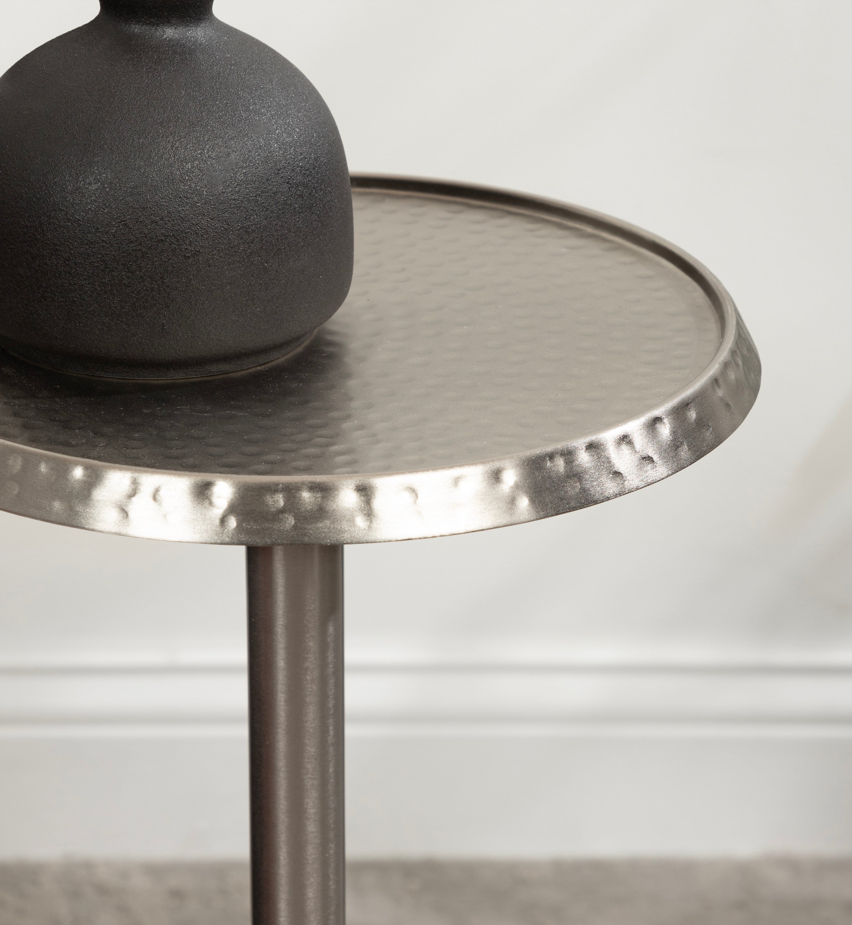 Sanzo Metal Drink Table