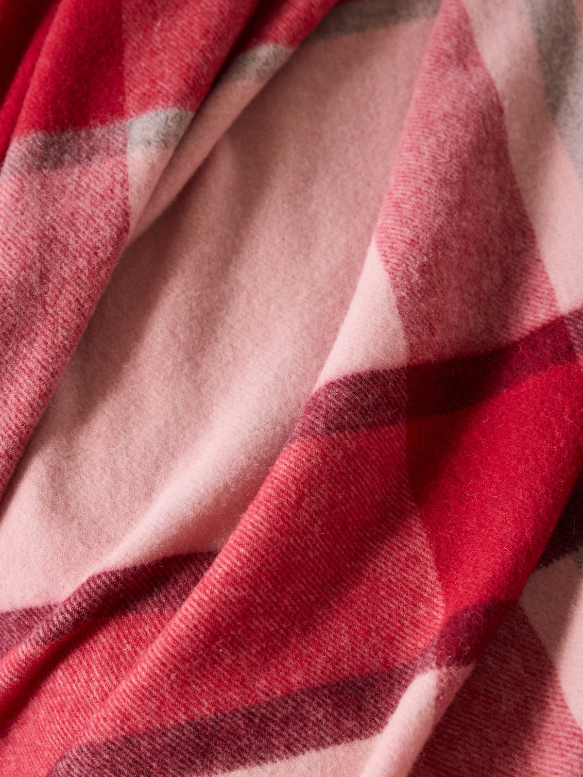 Lucca Throw