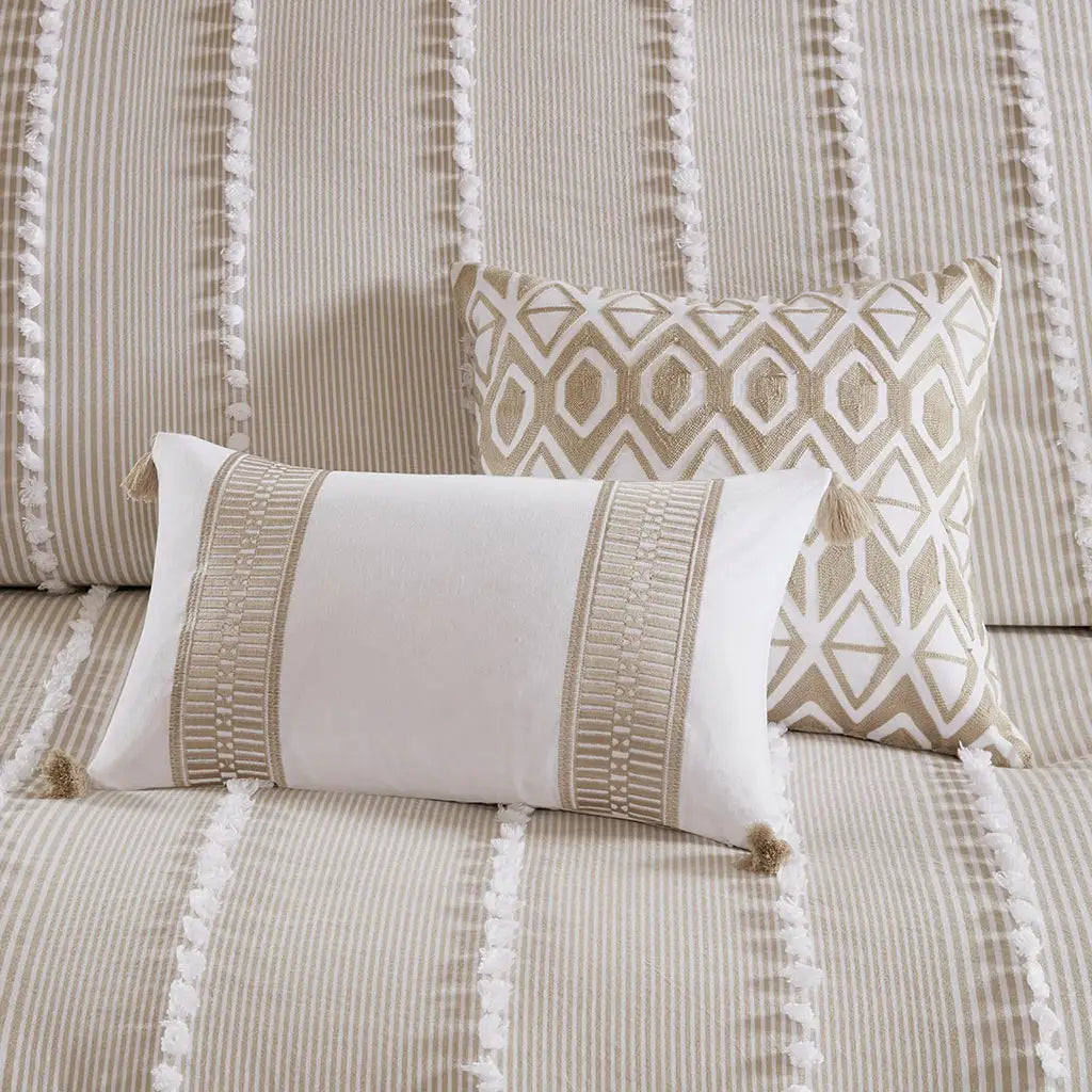 Tufted Chenille 3-piece Set Comforter
