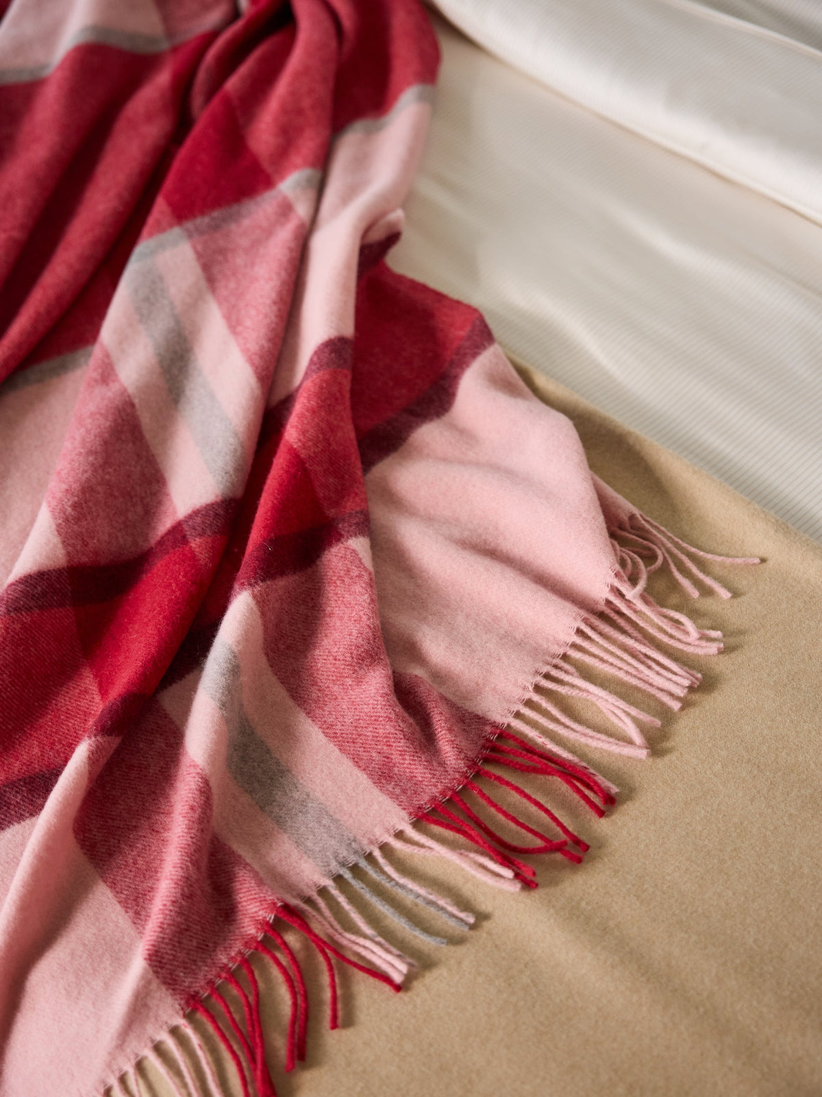 Lucca Throw