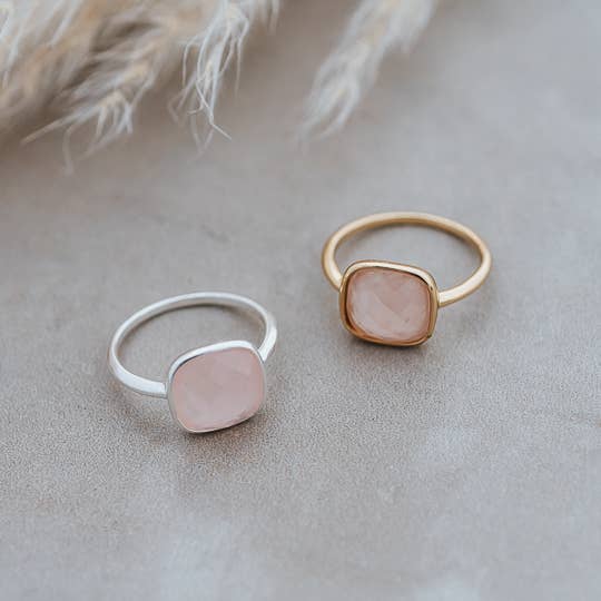 Ala Mode Ring-Rose Quartz