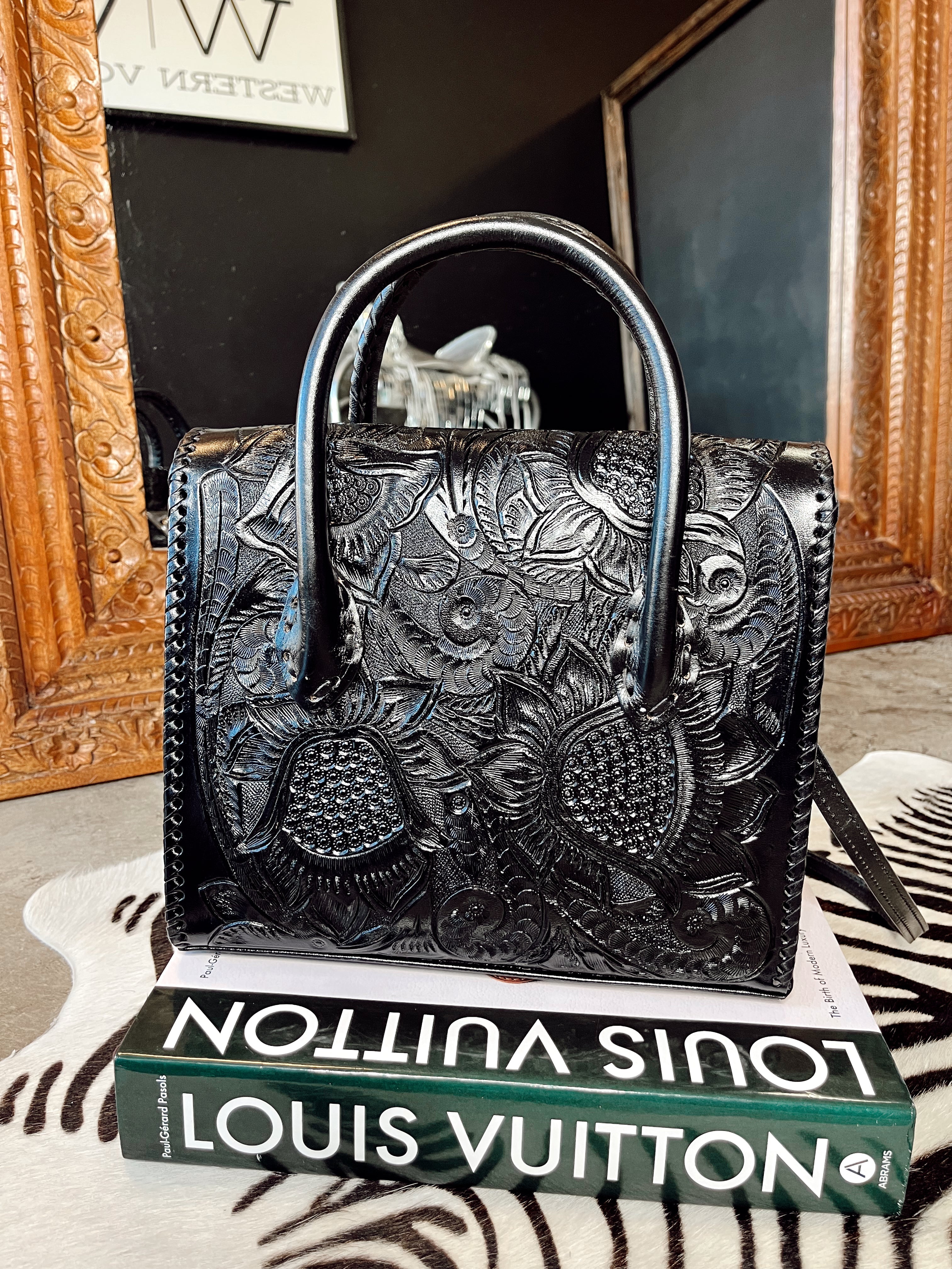 The Que Chula Dos Botones Bag