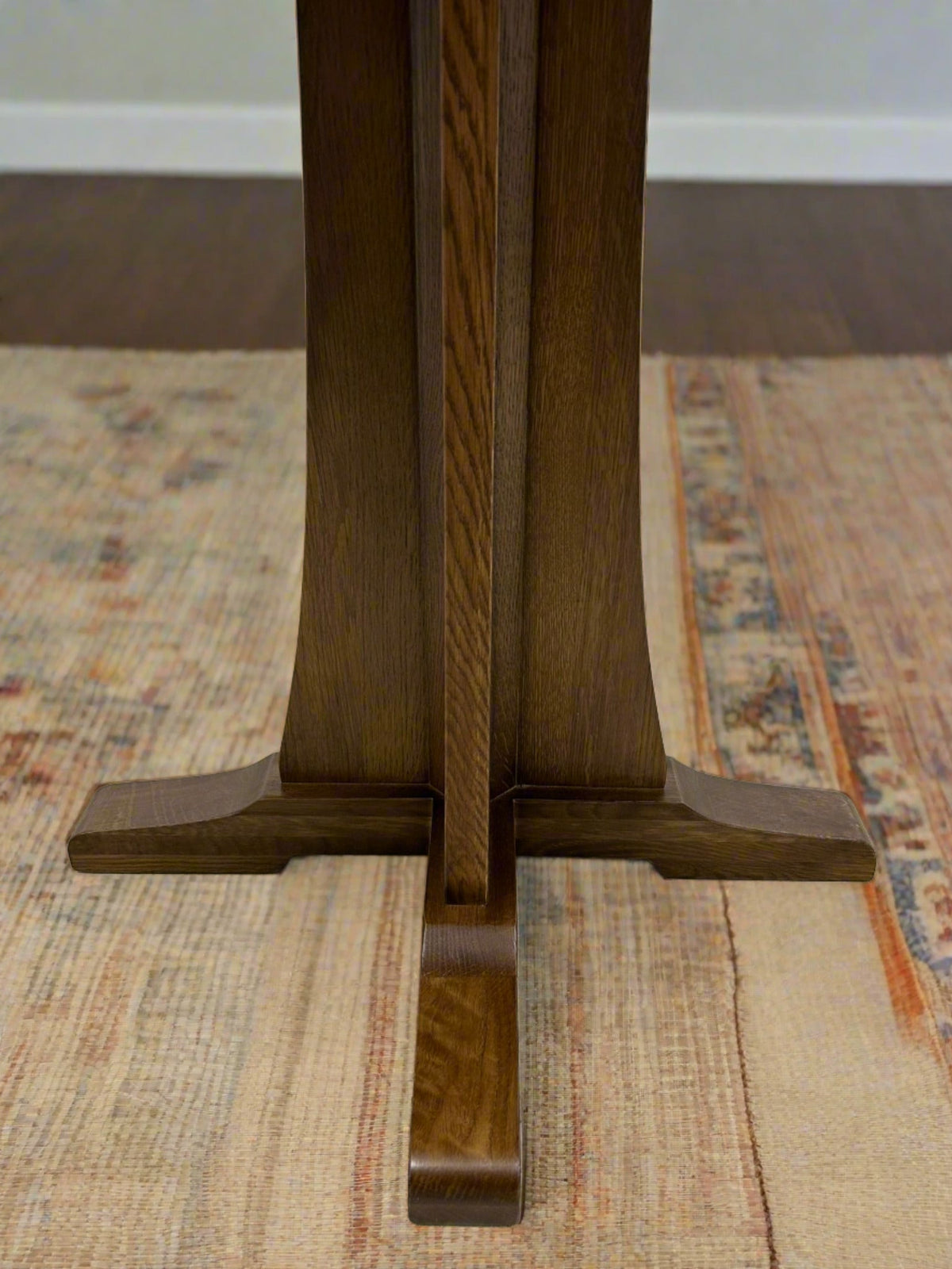 Mission Quarter Sawn Oak Round Dining Table, Kitchen Table - 40"