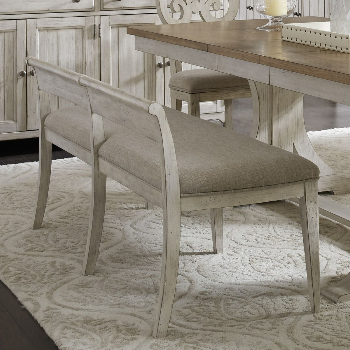 Hillstone Farmhouse Upholstered Bench in Antique White