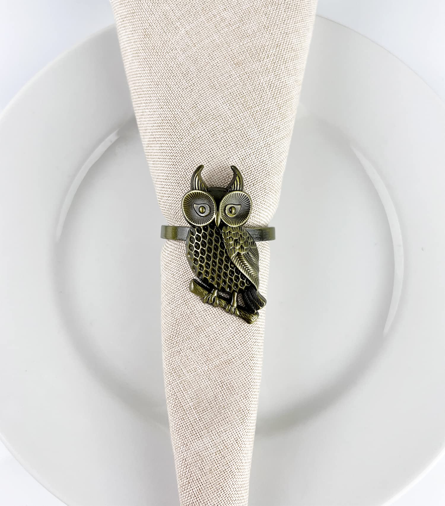 Fennco Styles Perched Owl Metal Napkin Rings, Set of 4 - Animal Napkin Holders for Home Décor, Dining Table, Banquets, Family Gathering and Special Occasions