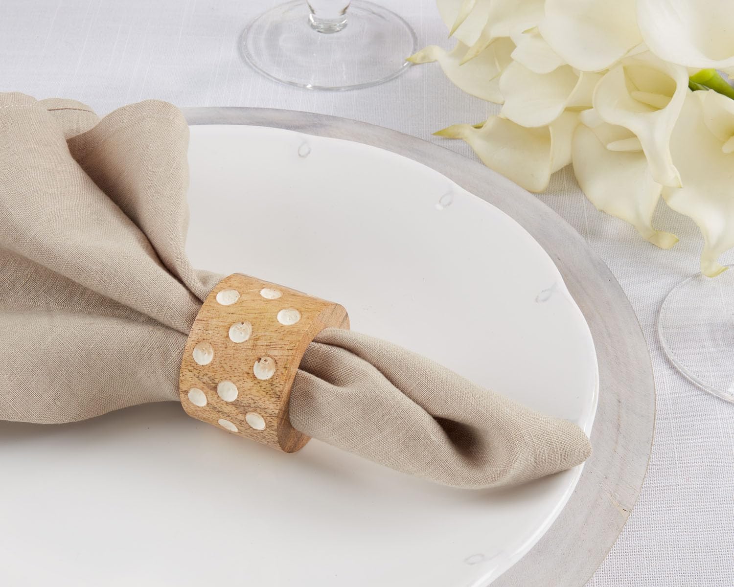 Fennco Styles Handcrafted Dot Design Wooden Napkin Rings, Set of 4 - Natural Decorative Rustic Wood Napkin Holders for Home, Dining Room, Banquet, Family Gathering, Holiday and Special Occasion