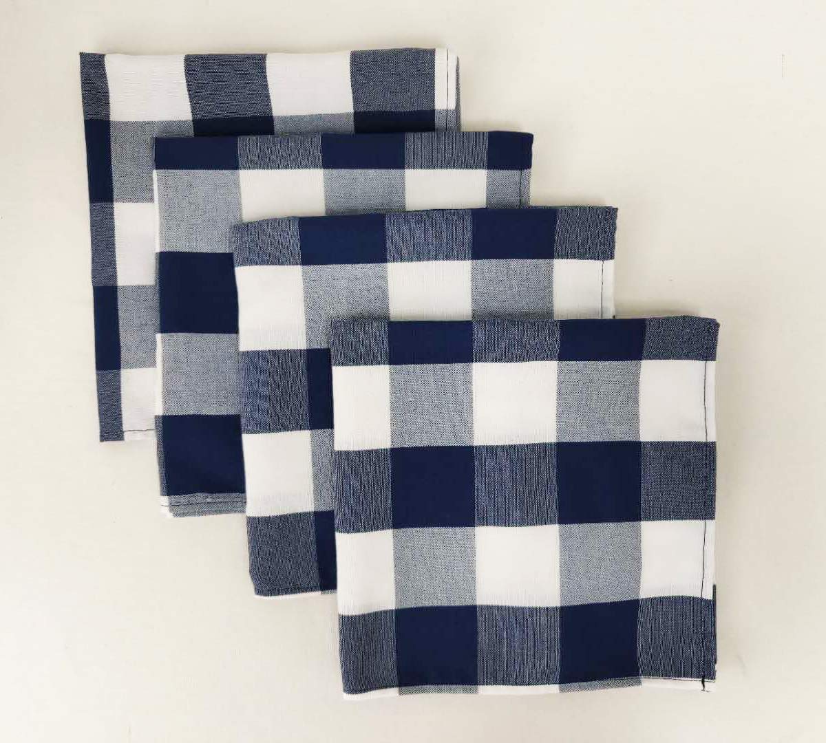 Fennco Styles Buffalo Check Design Cloth Napkins 18" W x 18" L, Set of 4 - Handmade in USA - Plaid Rustic Dinner Napkins for Everyday Use, Banquet, Holiday, Family Gathering and Special Occasion