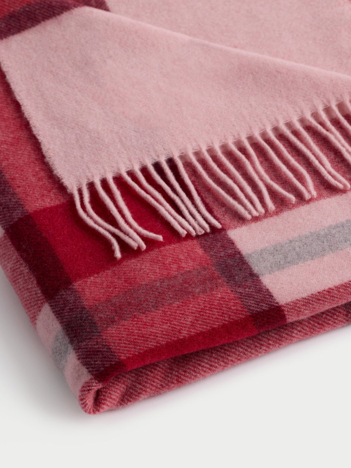 Lucca Throw