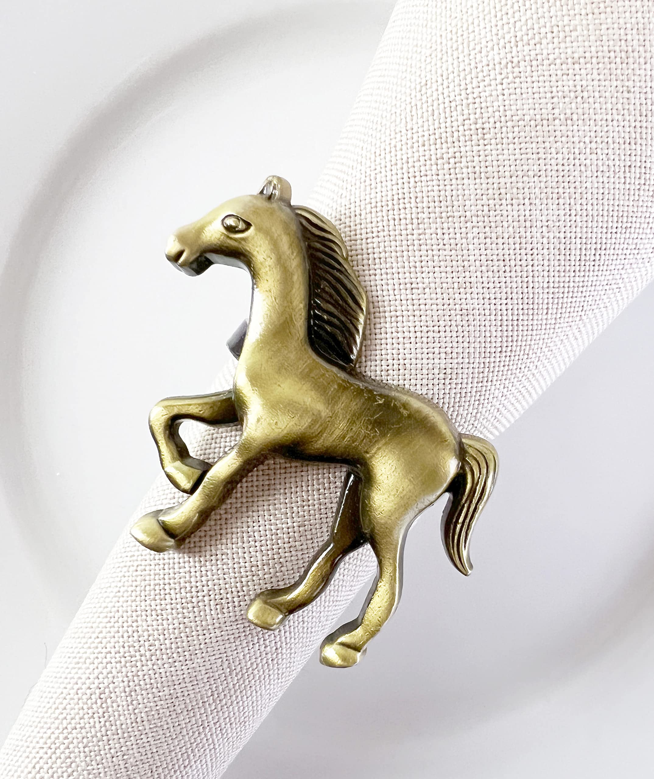 Fennco Styles Horse Metal Napkin Rings, Set of 4 - Silver Animal Napkin Holders for Home, Dining Table Décor, Banquets, Holidays, Family Gatherings and Special Occasions