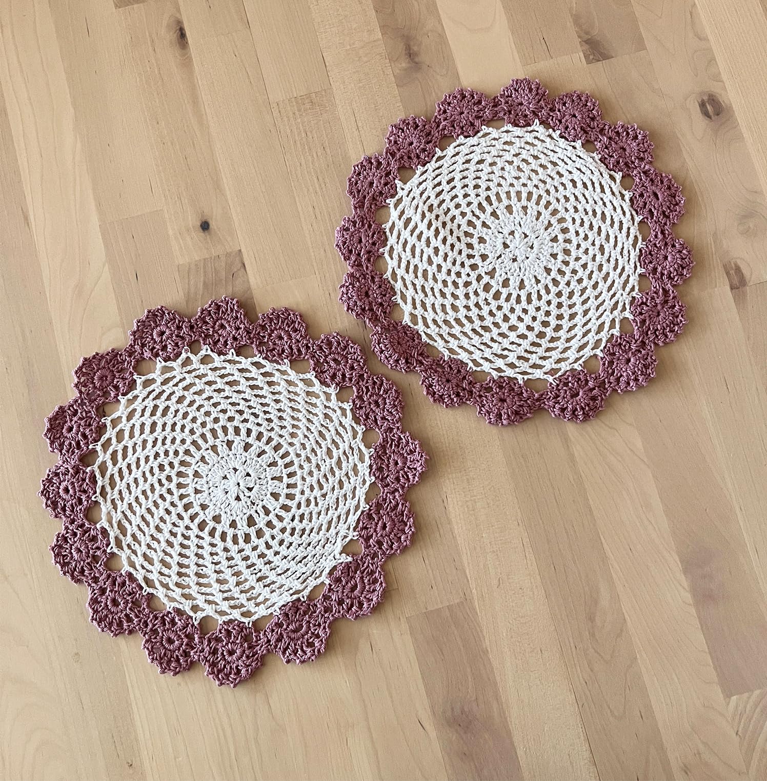 Fennco Styles Handmade Two-Tone Floral Crochet Tray Doily, 9" Round - Cloth Placemat for Everyday Use, Holidays, Home Décor, Cocktail Party, Tea Party, Special Occasion