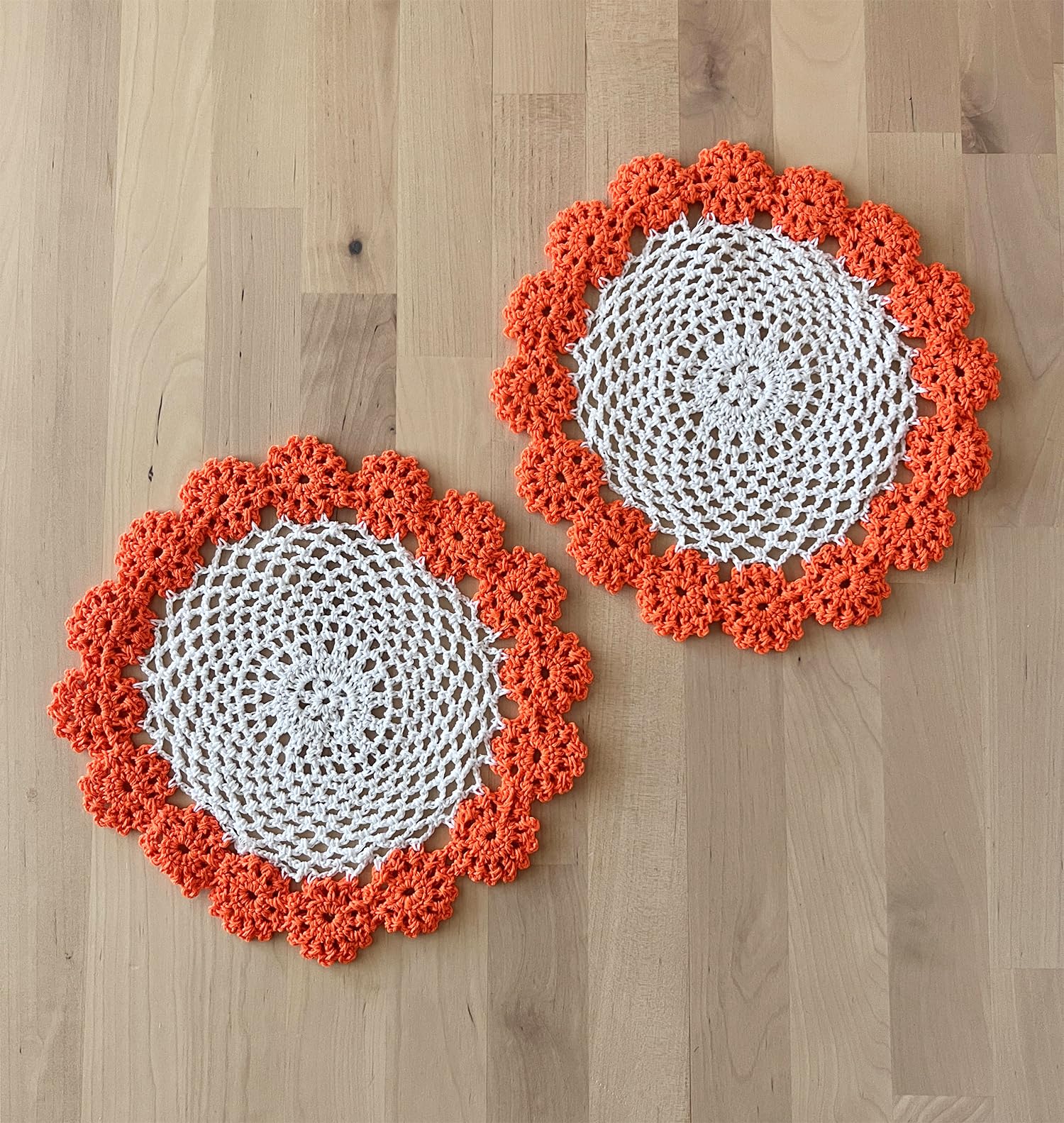 Fennco Styles Handmade Two-Tone Floral Crochet Tray Doily, 9" Round - Cloth Placemat for Everyday Use, Holidays, Home Décor, Cocktail Party, Tea Party, Special Occasion
