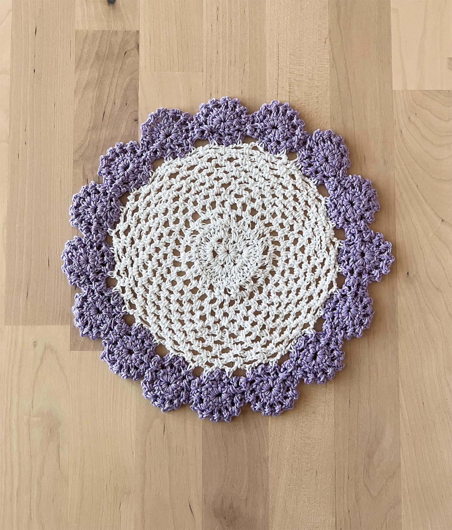 Fennco Styles Handmade Two-Tone Floral Crochet Tray Doily, 9" Round - Cloth Placemat for Everyday Use, Holidays, Home Décor, Cocktail Party, Tea Party, Special Occasion