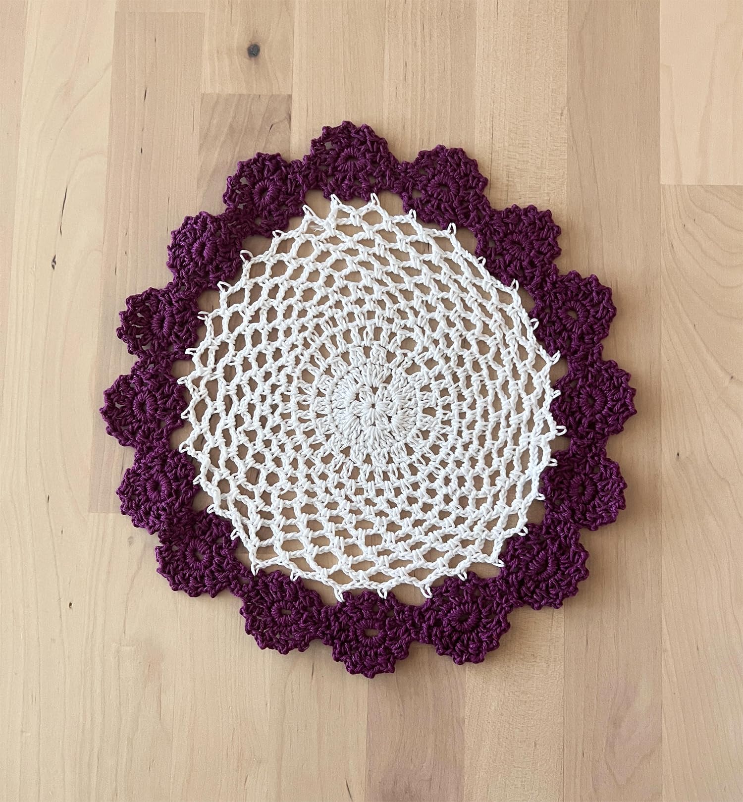 Fennco Styles Handmade Two-Tone Floral Crochet Tray Doily, 9" Round - Cloth Placemat for Everyday Use, Holidays, Home Décor, Cocktail Party, Tea Party, Special Occasion