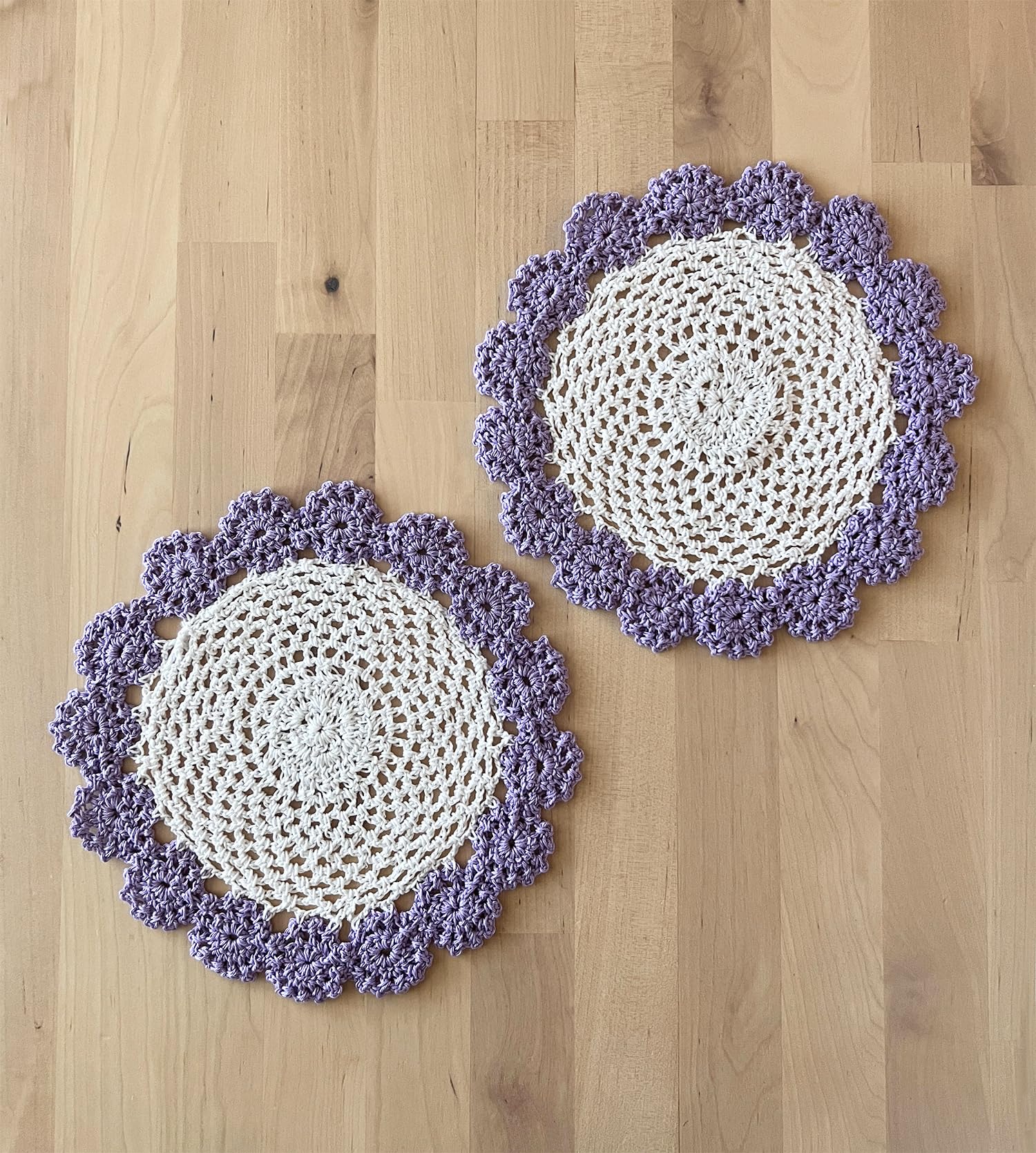 Fennco Styles Handmade Two-Tone Floral Crochet Tray Doily, 9" Round - Cloth Placemat for Everyday Use, Holidays, Home Décor, Cocktail Party, Tea Party, Special Occasion