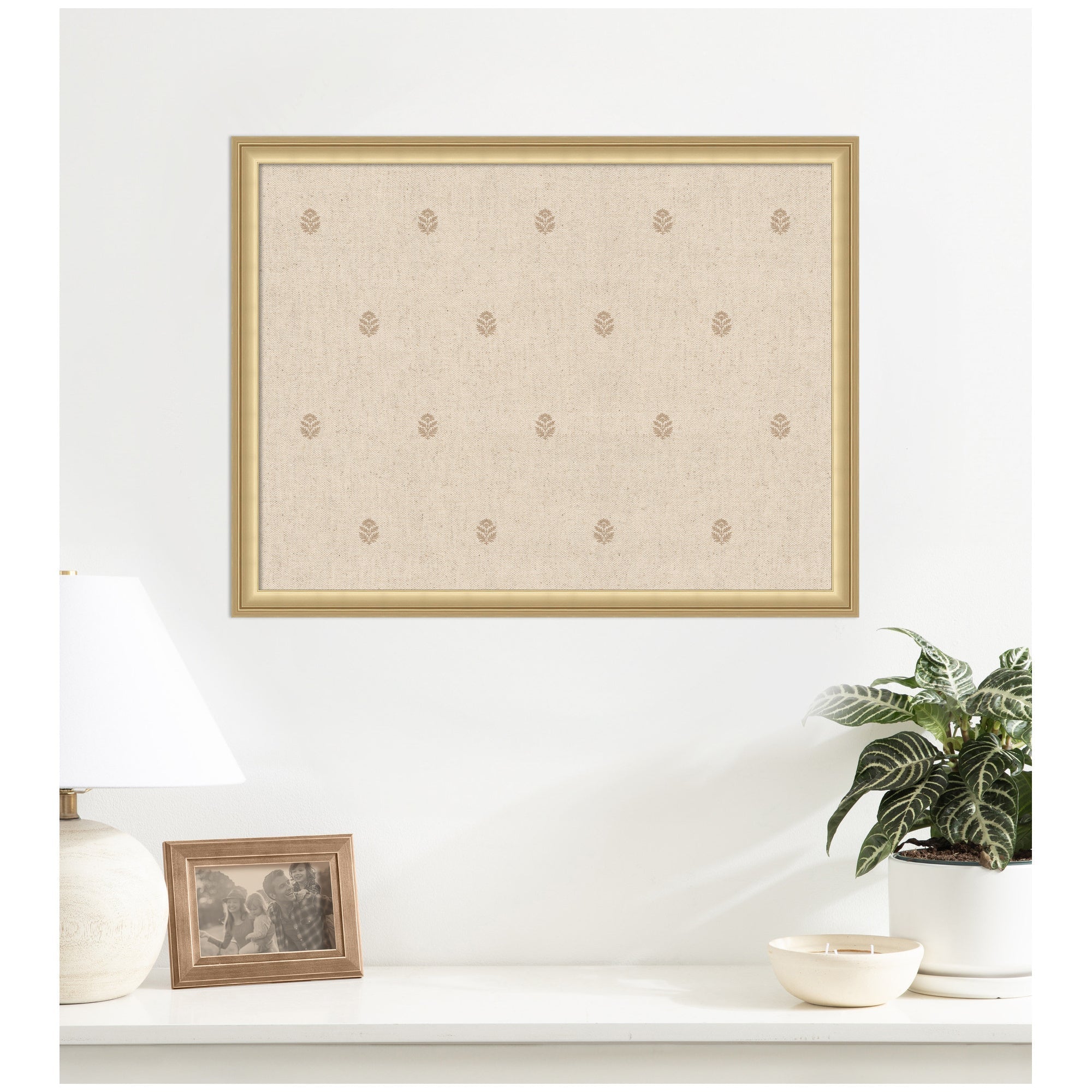 Pinboard Beige Botanical Block Print
