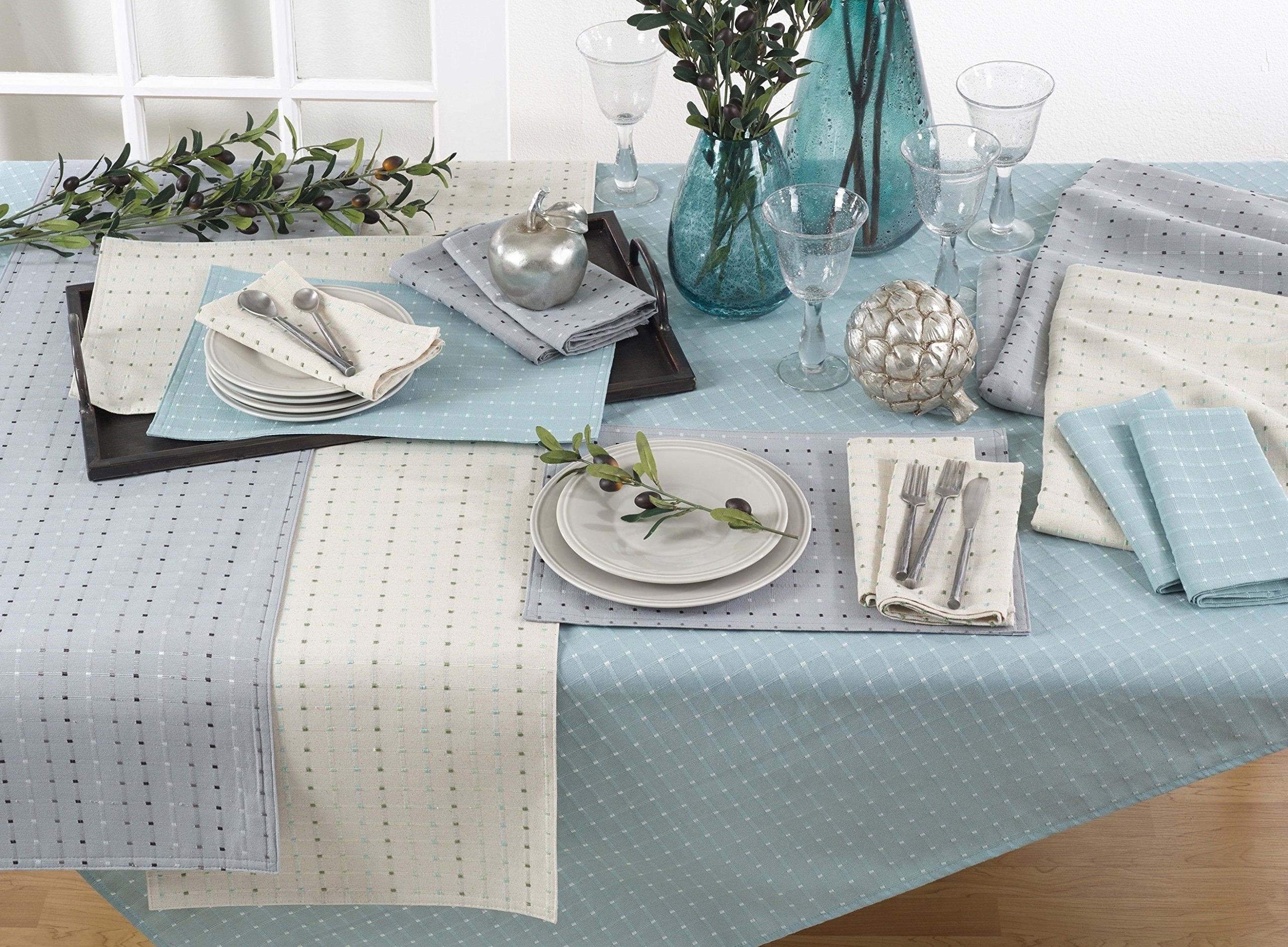 Fennco Styles Modern Stitched Line Table Runner - Stripe Table Cover for Home Décor, Dining Table, Banquet, Family Gathering and Special Occasion