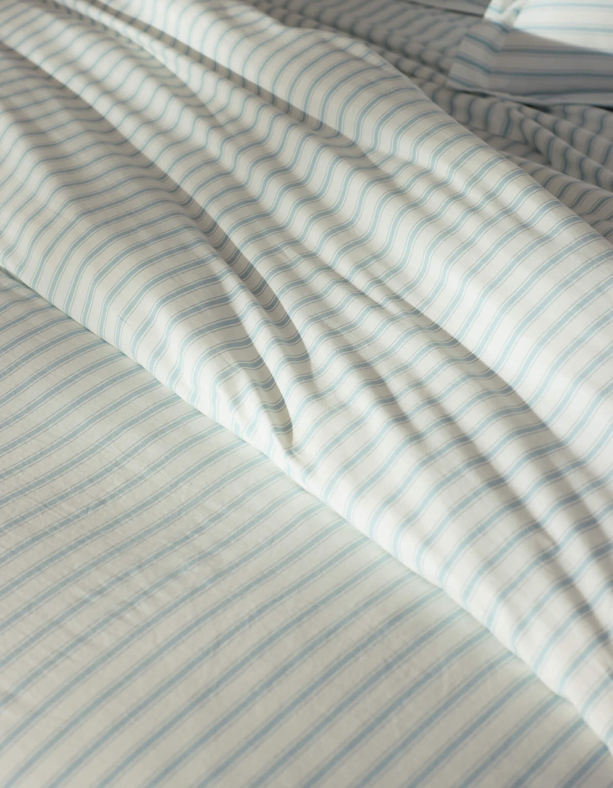 Soft-Wash Cotton Bedding Deluxe Bundle - Down Alternative