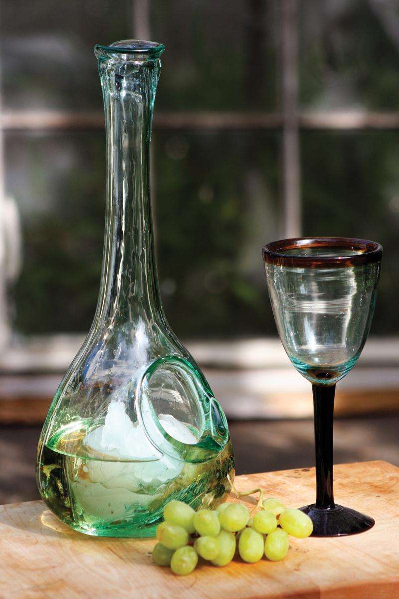 White Wine Decanter with Ice Pocket