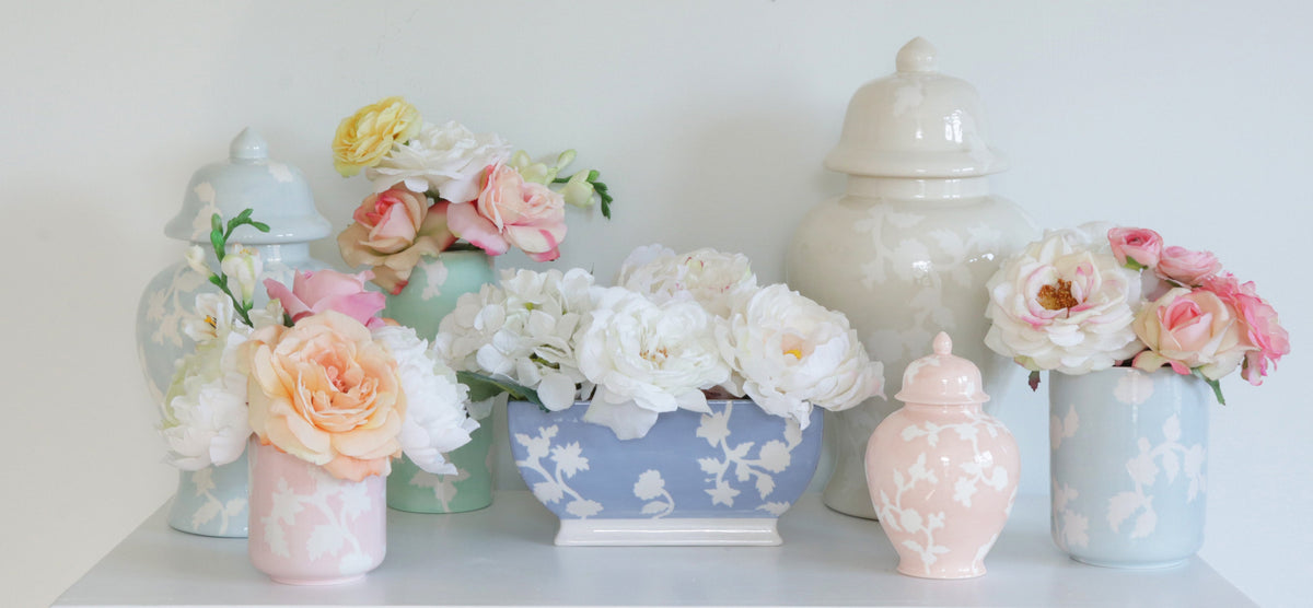 Chinoiserie Dreams Vase with 22K Gold Accent
