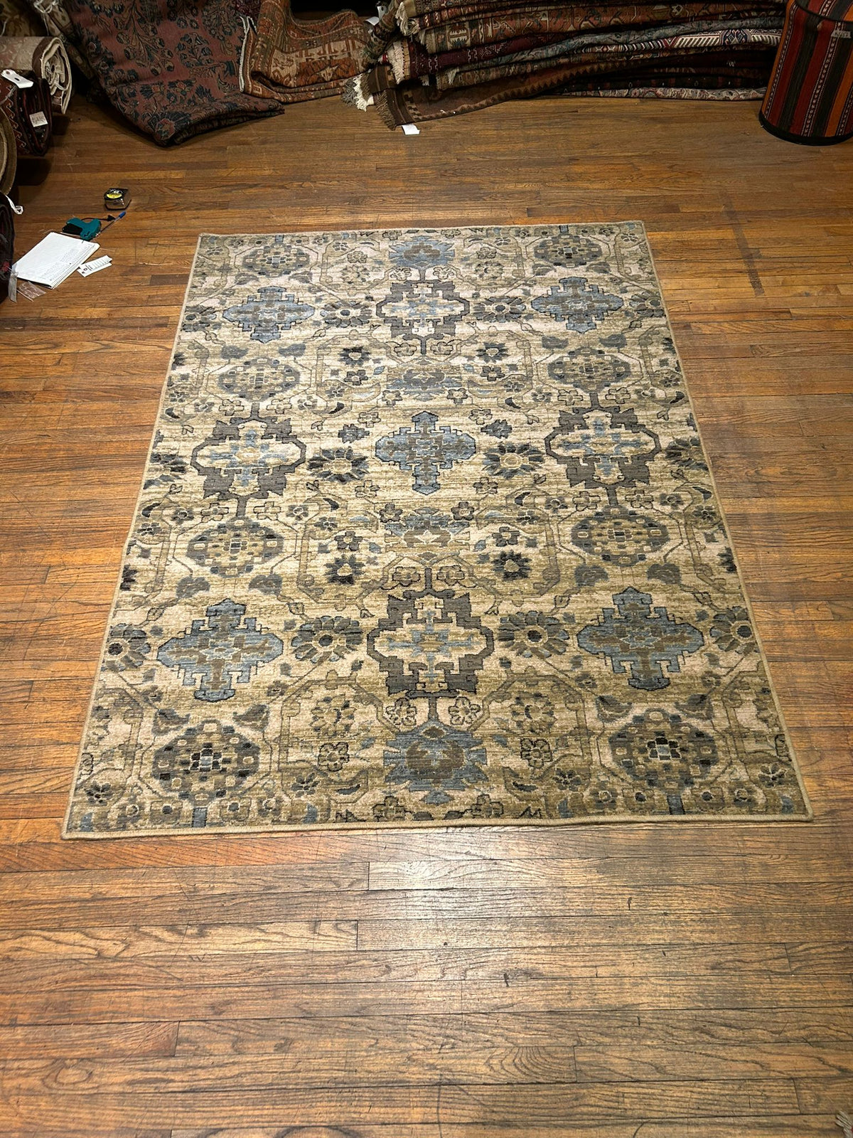 Persian-Inspired. Modern Defined. Turkish Made Rug, size 5' 4" x 7' 4"