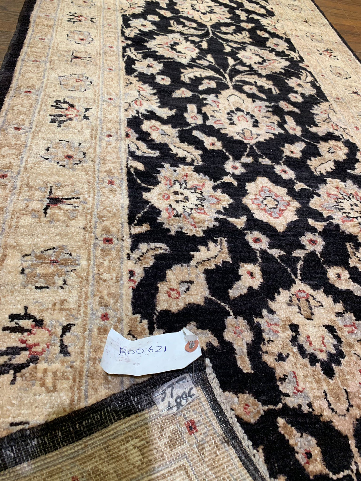 Hand-Knotted Sultanabad Vegetable-Dyed Wool Rug, 2' 7" x 9' 8" (K)