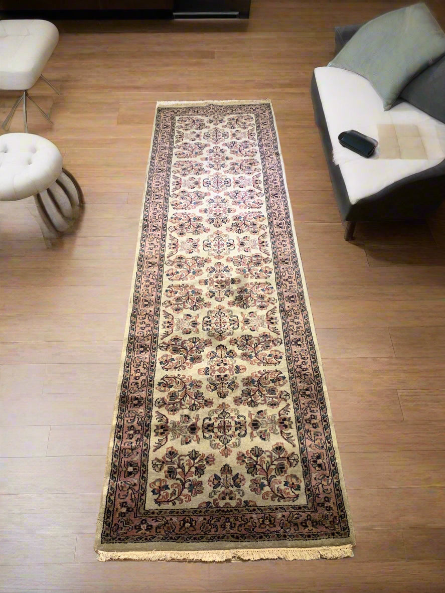 Sultanabad 100% wool Hand Made Rug, 2' 9" x 10' (P)