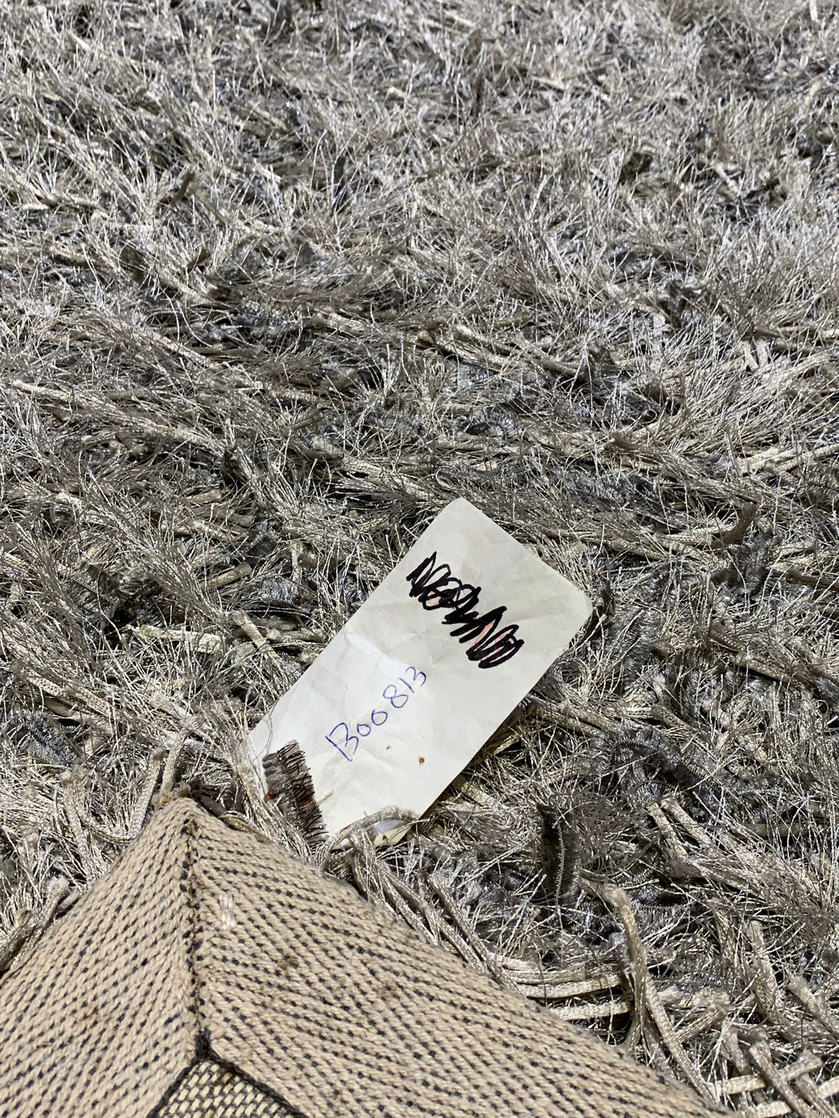 Modern Defined Shag. Turkish Made Rug, 2' 10" x 4' 9"