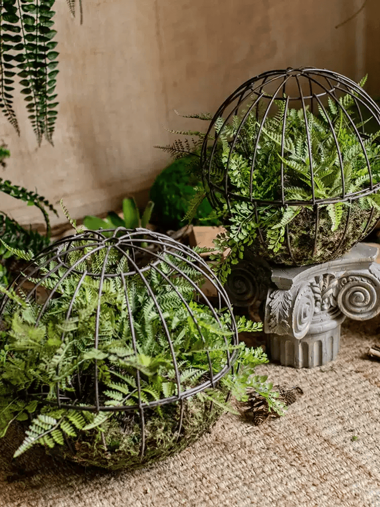 Woodland Globe Garden Accent