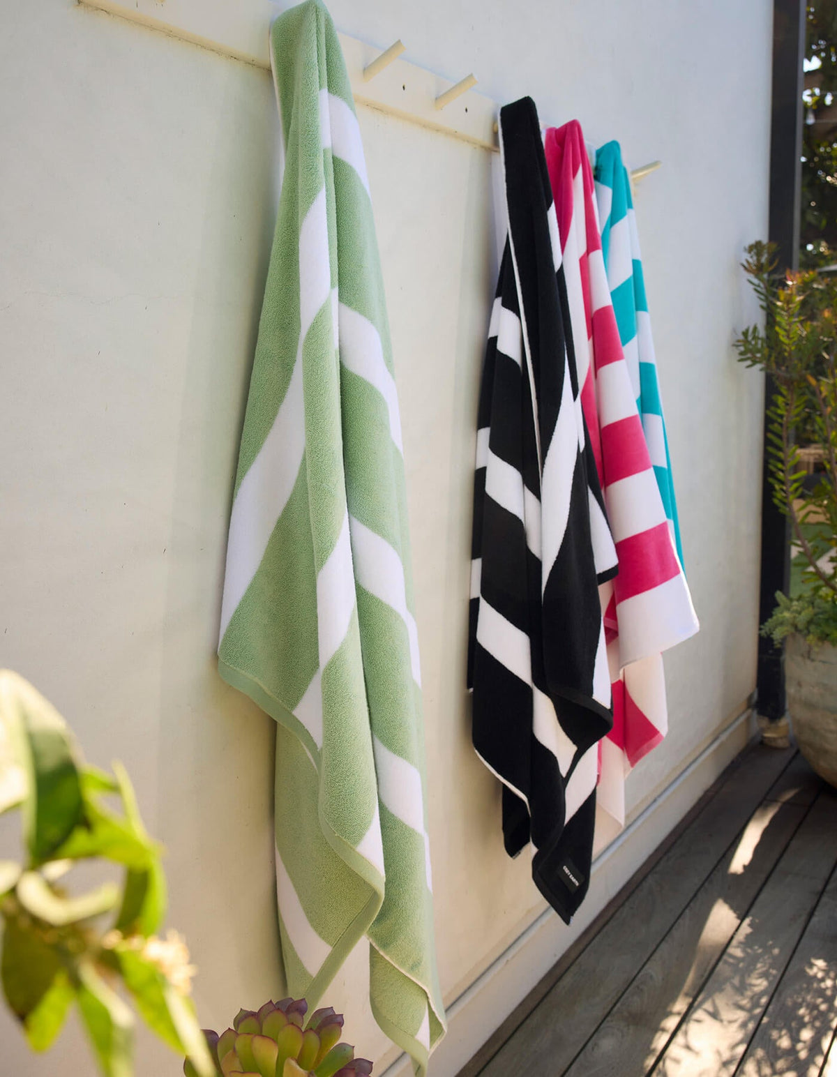 Classic Stripe Resort Towel Bundle