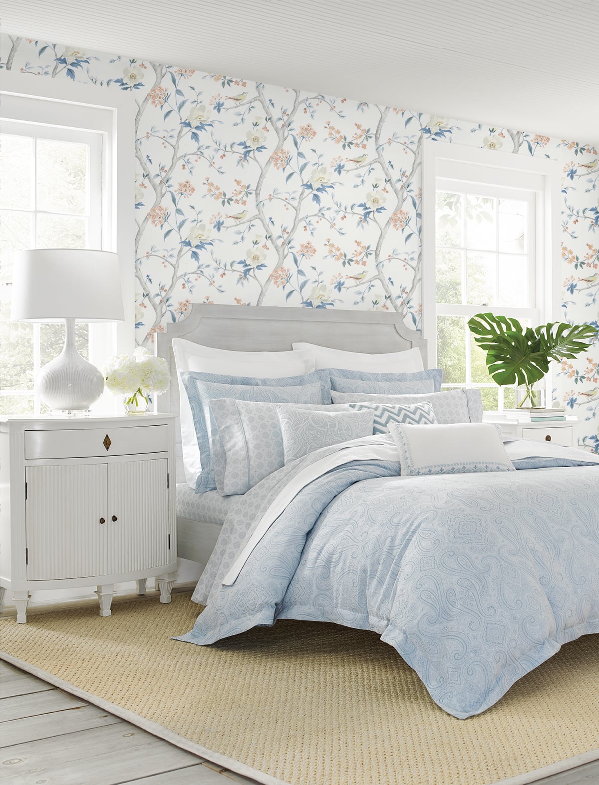 Floral Trail Chinoiserie Peel and Stick Removable Wallpaper