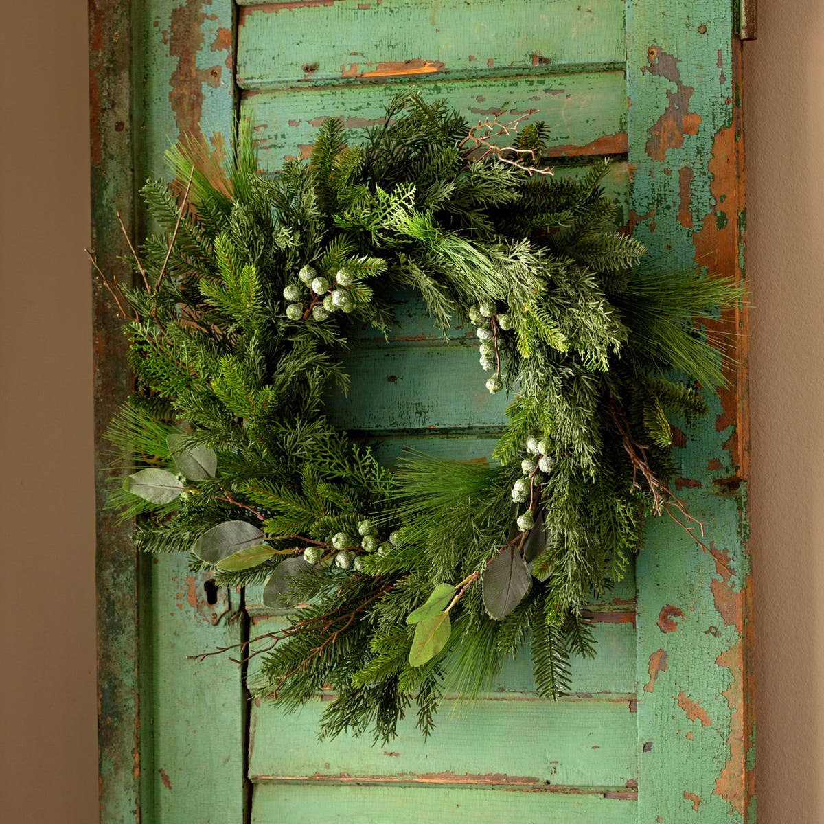 Carmel Mixed Wreath 24"