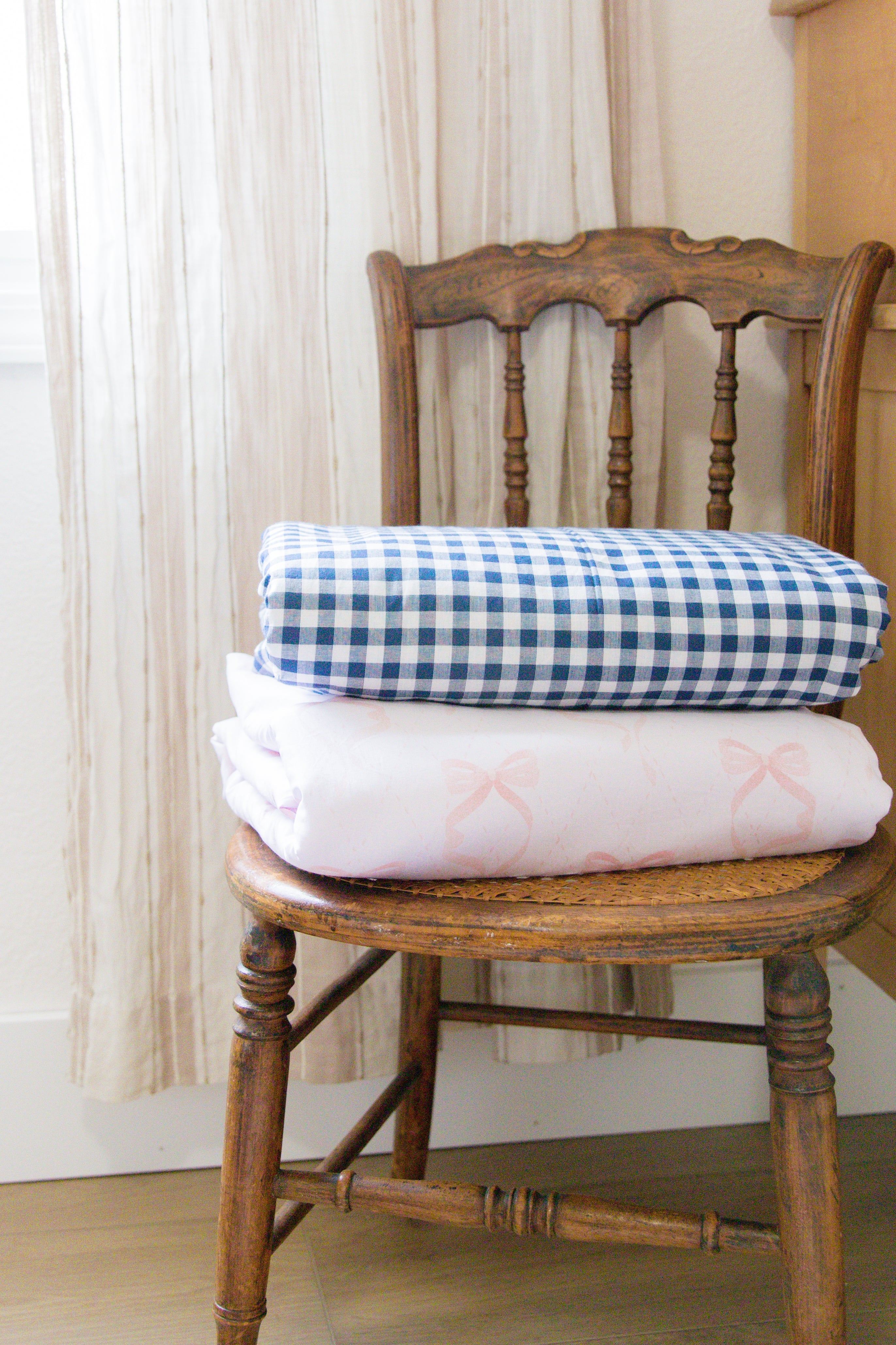 Pink Bow Crib Quilted Blanket