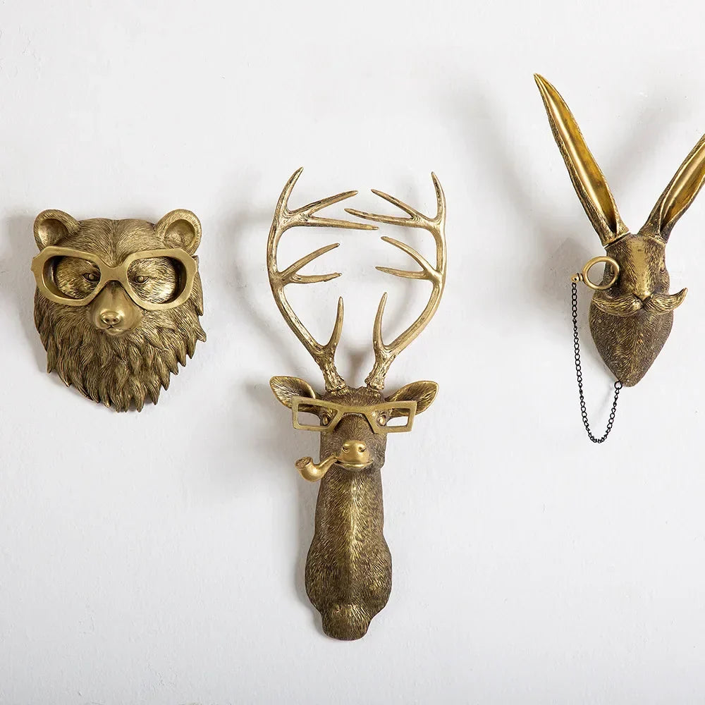 Golden Deer Head Wall Hook: Antique Bronze Resin Animal Pendant for Stylish Wall Decor