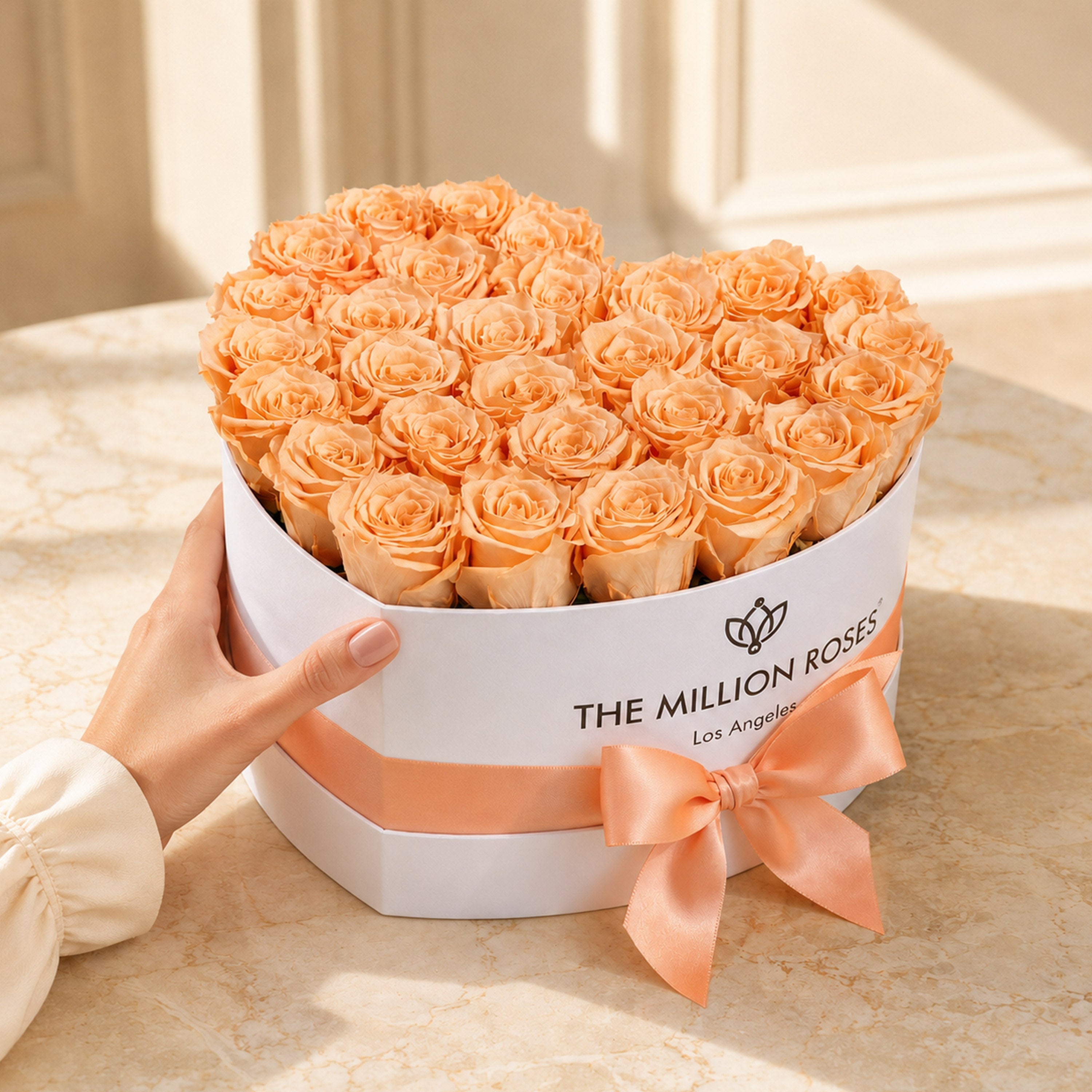 Heart White Box | Peach Roses