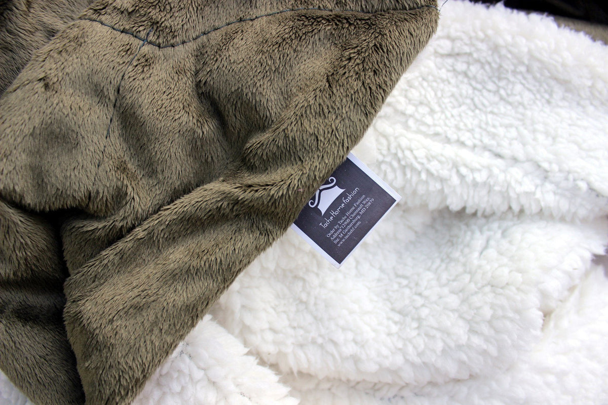 Super Soft Evergreen Micro Fleece Green Sherpa Throw Blanket