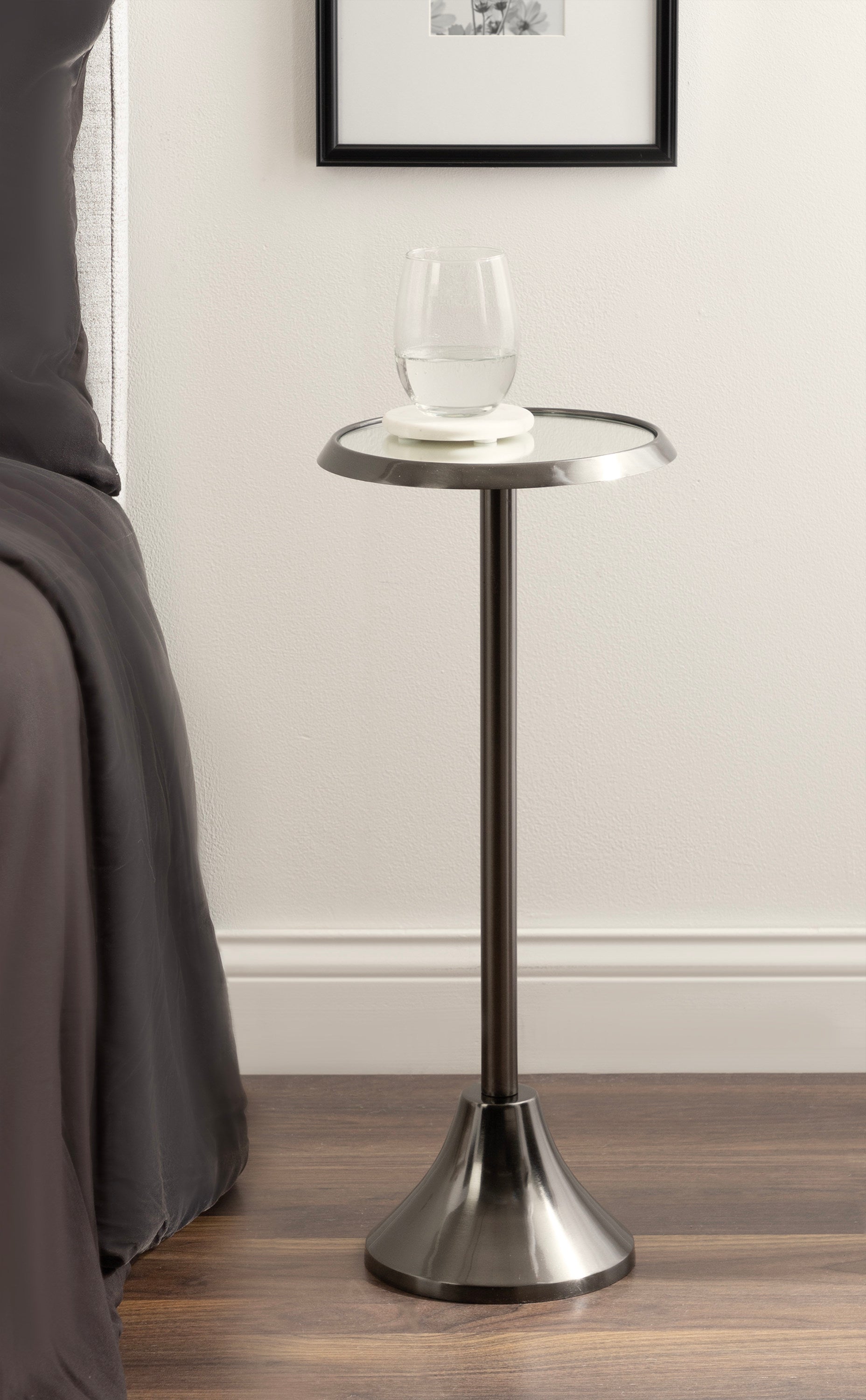 Sanzo Metal Drink Table