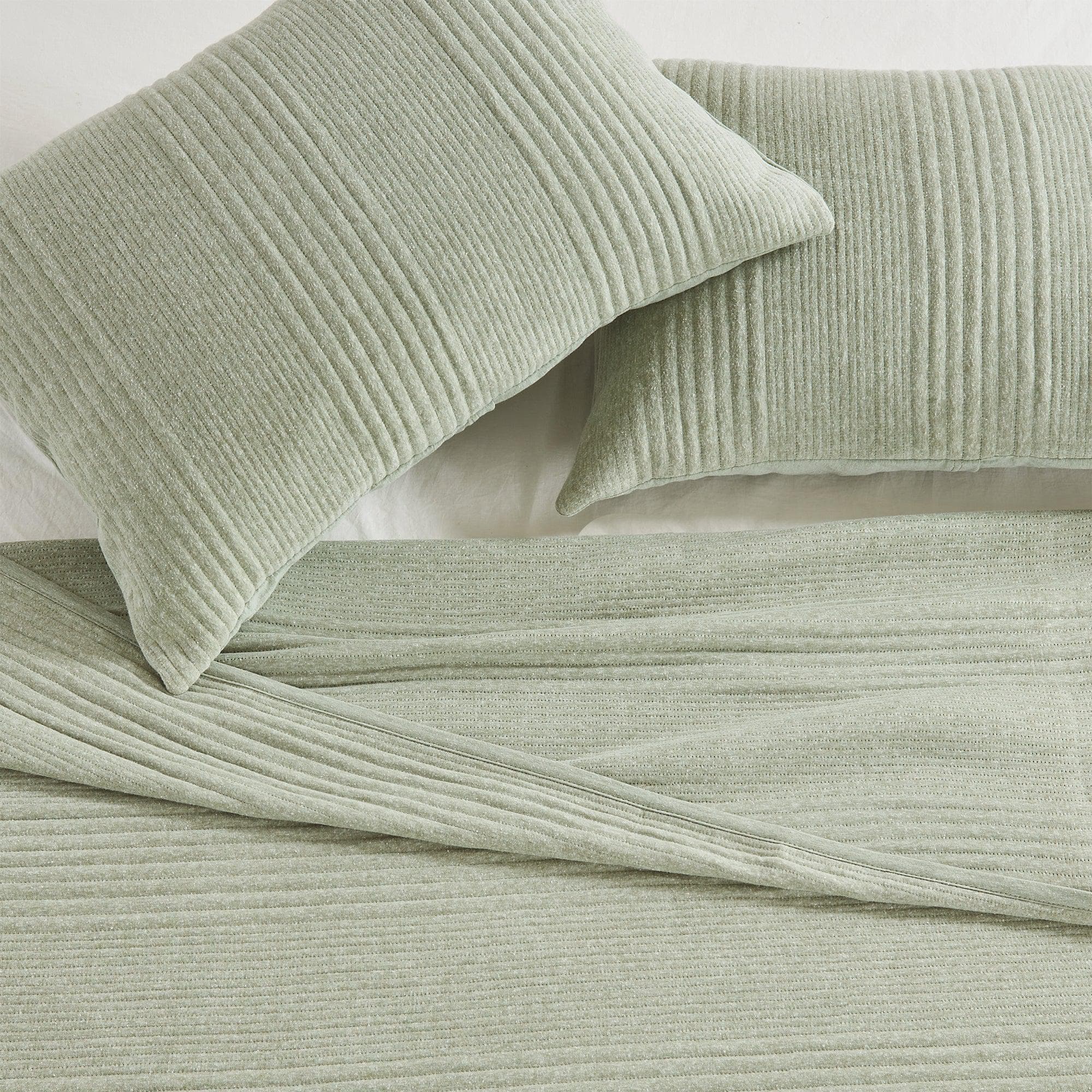 Jersey Knit Quilt Set - Natalie Collection