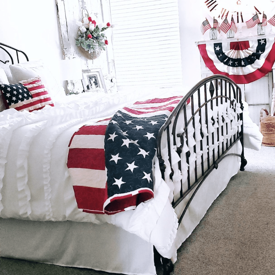 Belle Comforter Set