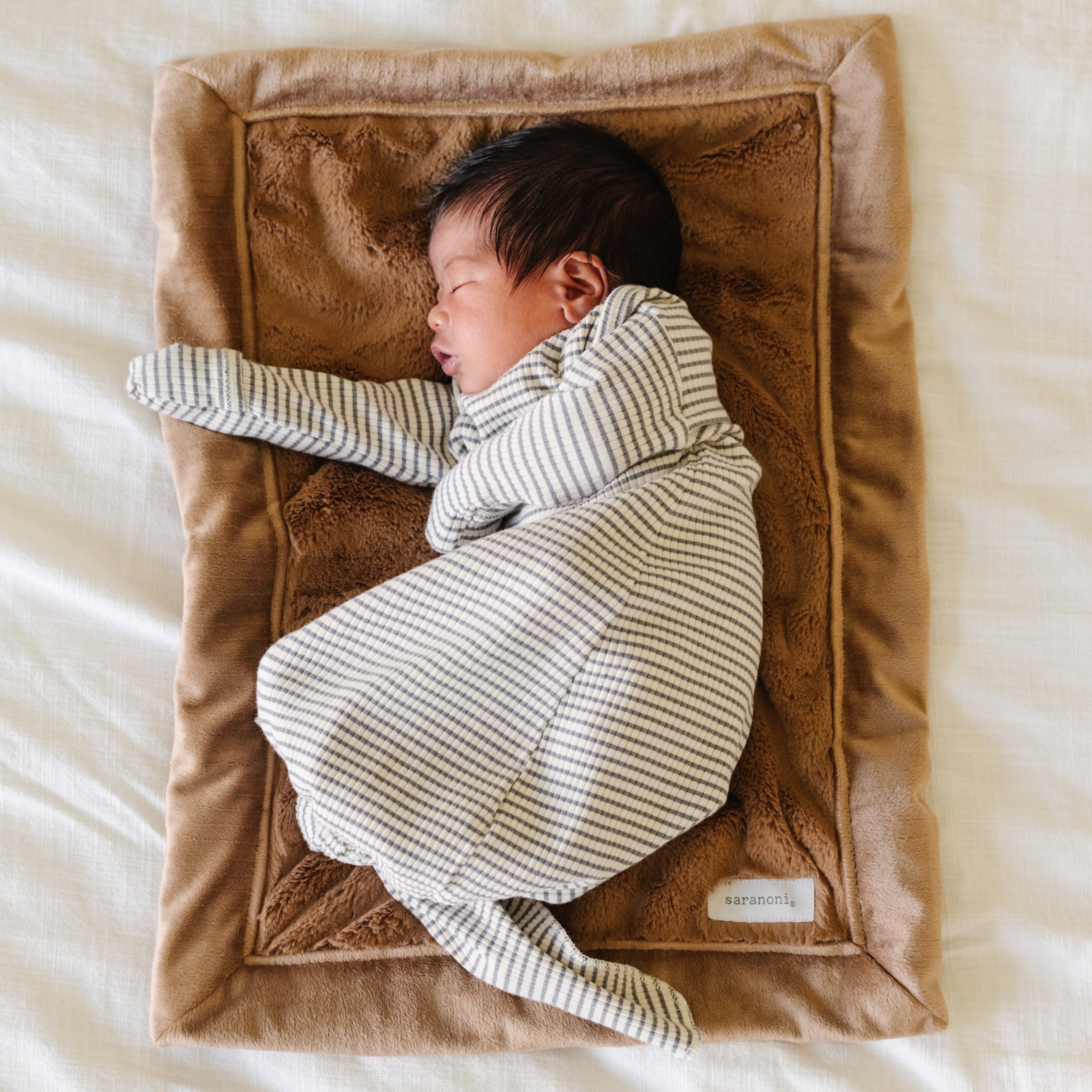 LUSH MINI BLANKETS