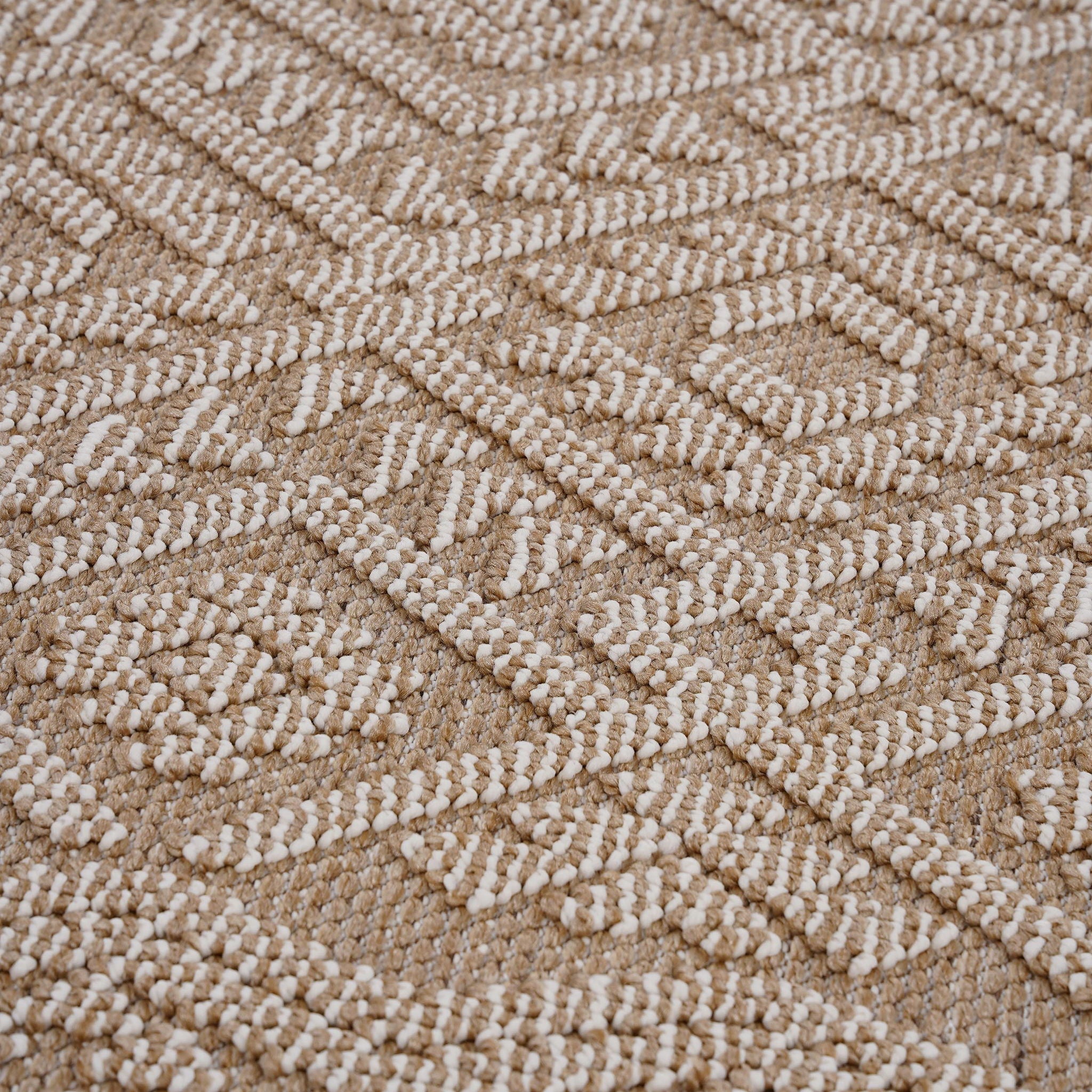 Guros - 8' X 10' Traditional Indoor / Outdoor Area Rug - Natural