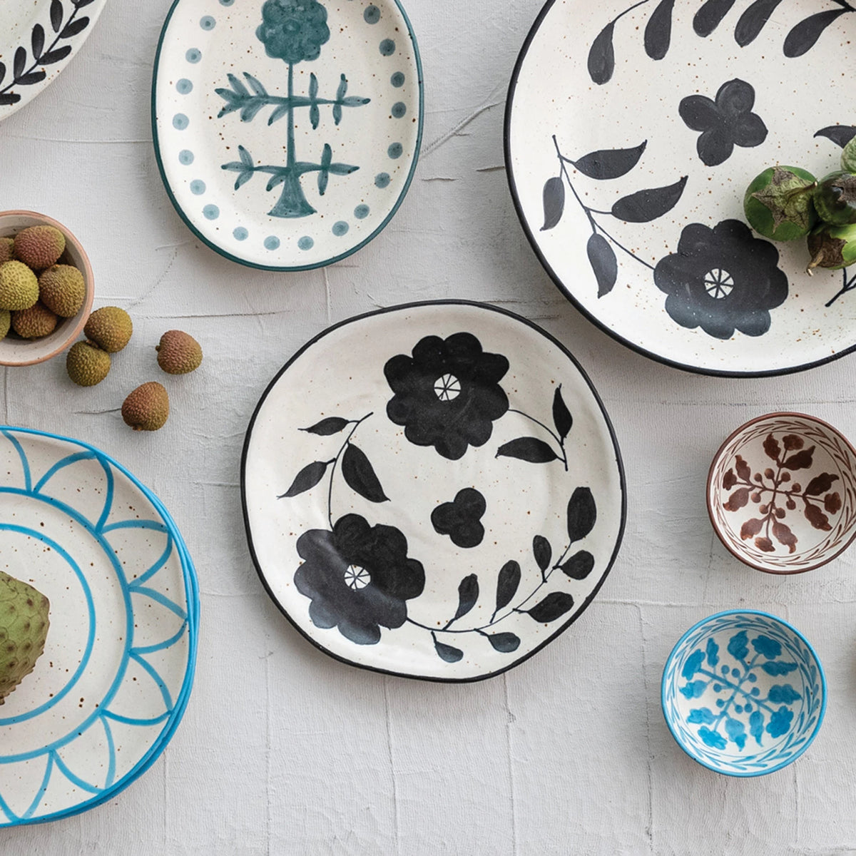 Hand-Painted Stoneware Plate w/ Floral Design