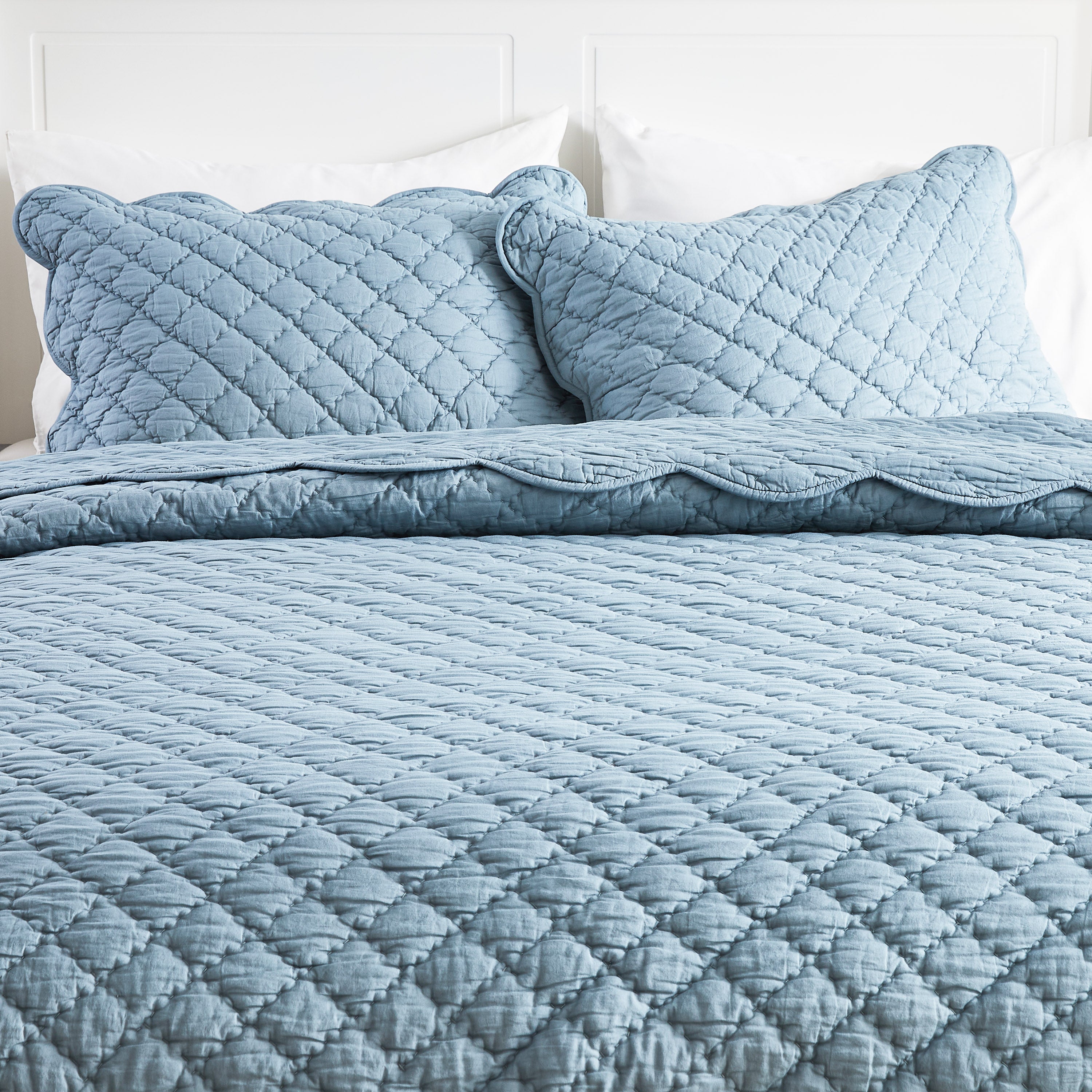 Diamond Scallop Cotton Voile Hand Stitched Quilt Set