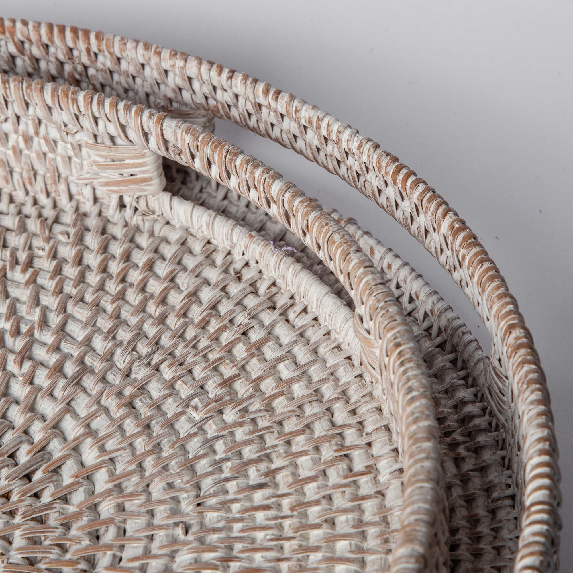 404 Round Rattan Tray — Decorative White Woven Tray for Coffee Table & Home