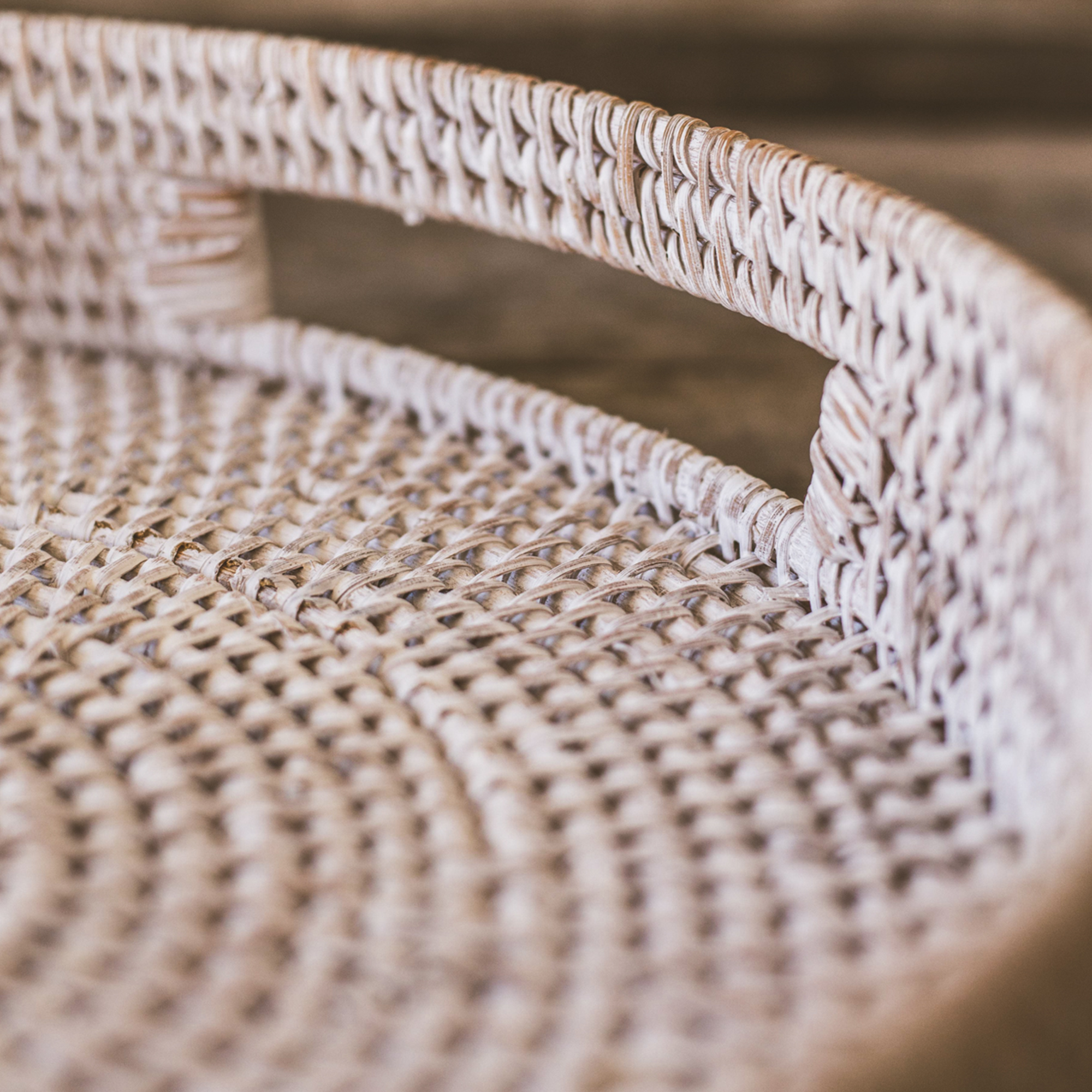 404 Round Rattan Tray — Decorative White Woven Tray for Coffee Table & Home