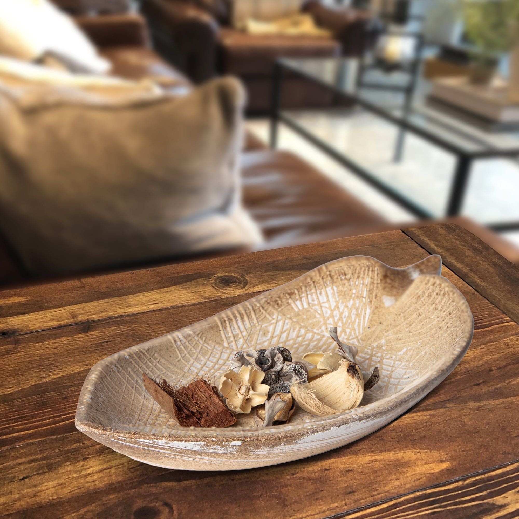 Wood Leaf Shaped Tray — Decorative Serving Platter & Key Bowl for Entryway