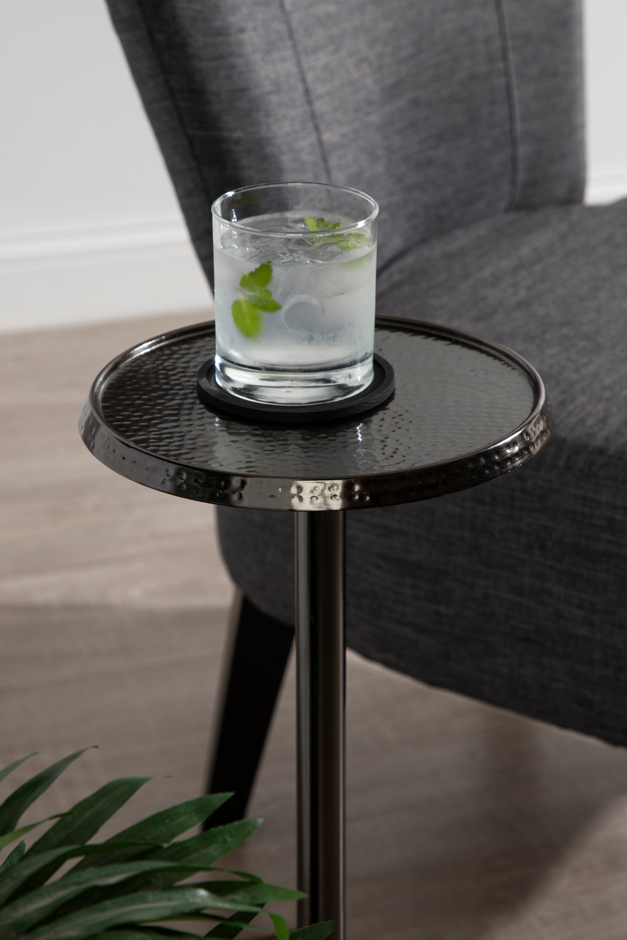 Sanzo Metal Drink Table