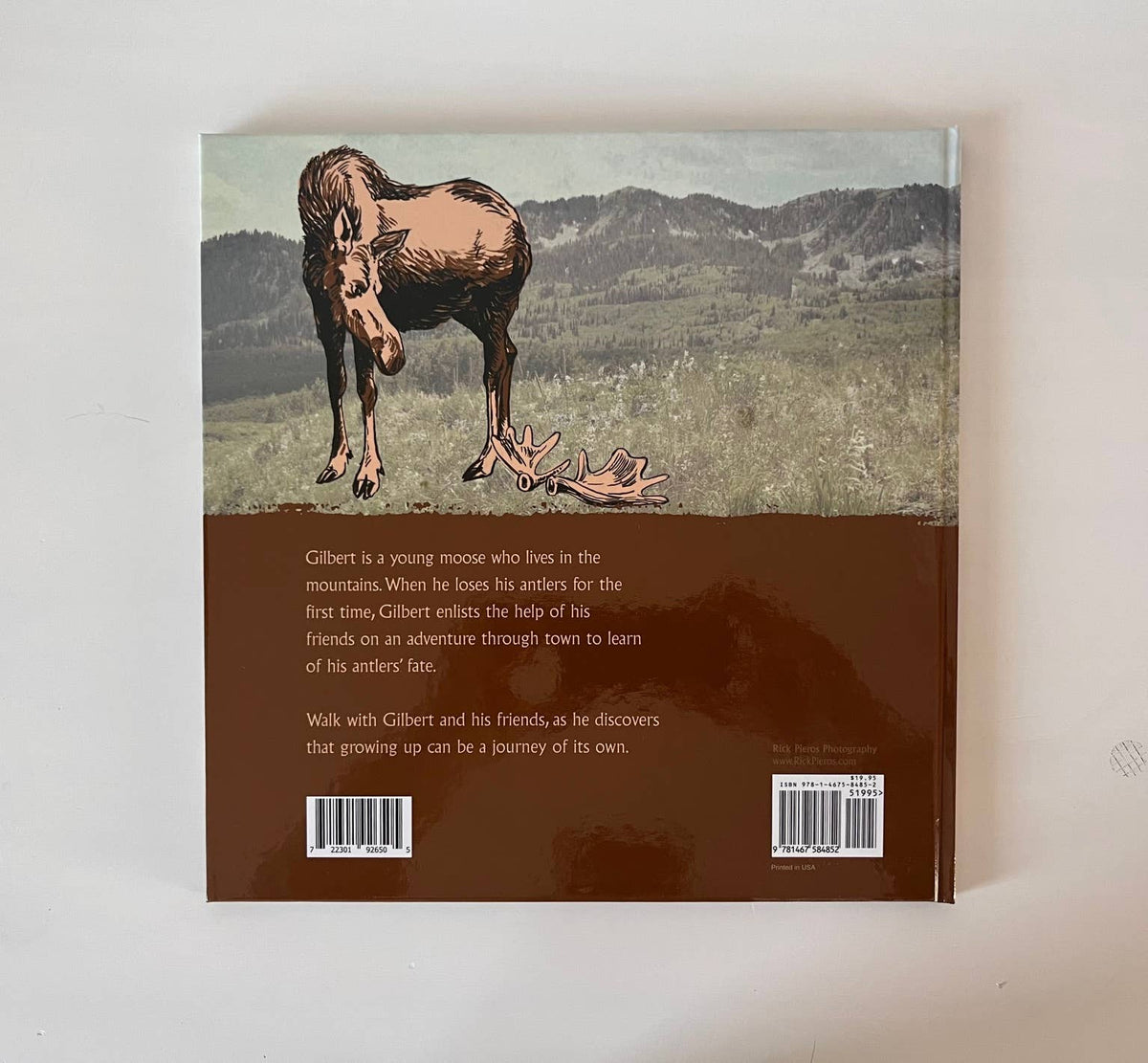 Gilbert the Moose Loses His Antlers - children's book