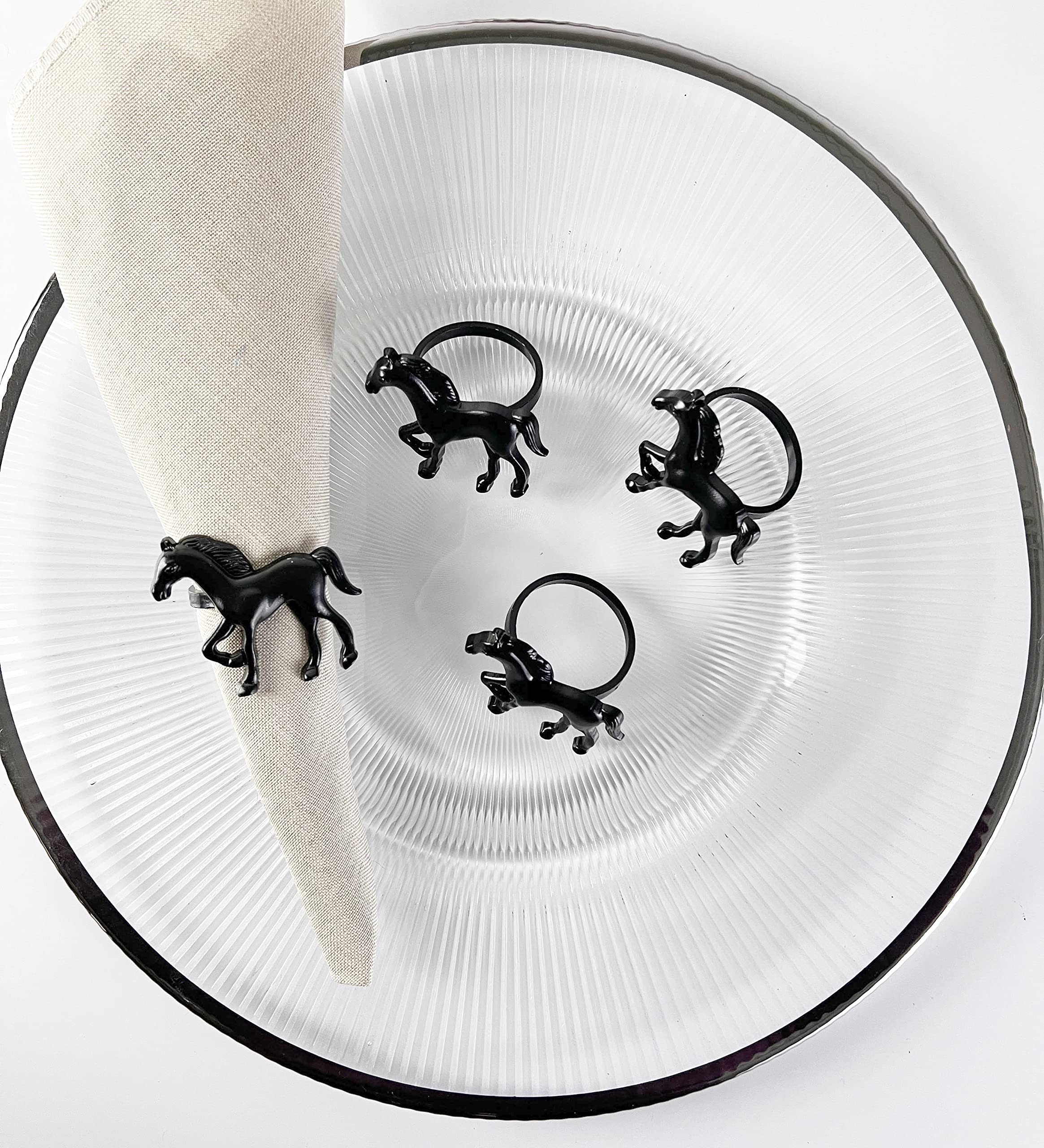 Fennco Styles Horse Metal Napkin Rings, Set of 4 - Silver Animal Napkin Holders for Home, Dining Table Décor, Banquets, Holidays, Family Gatherings and Special Occasions