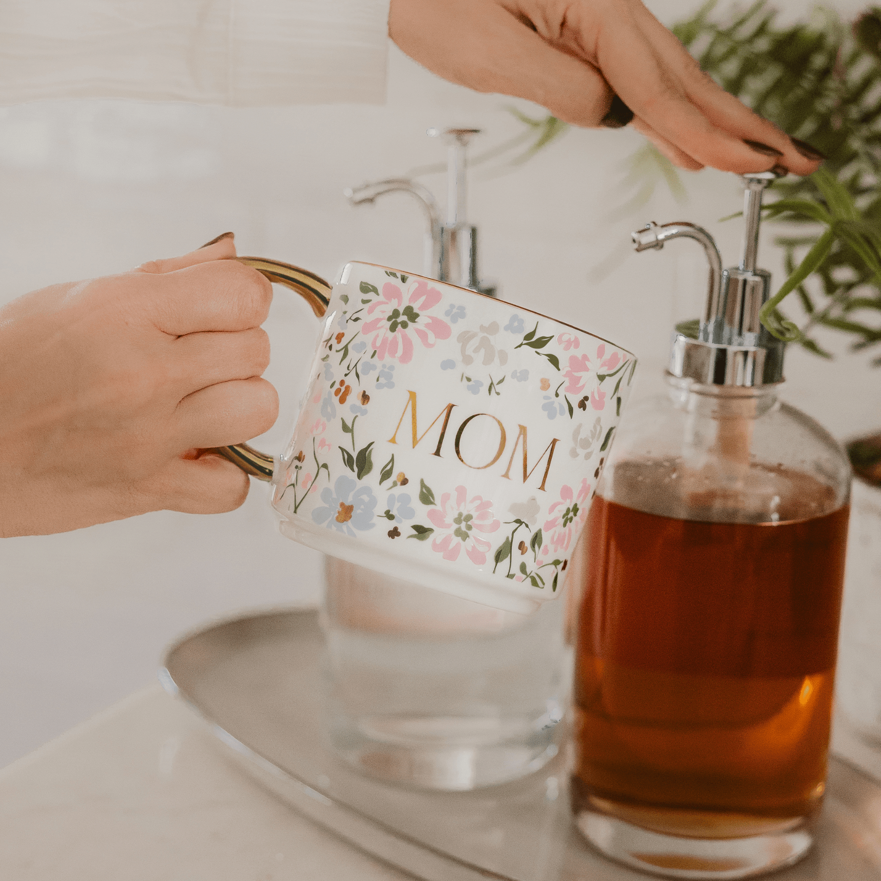 Mom 14 oz Coffee Mug