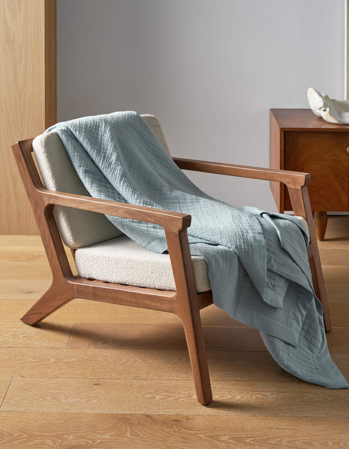 Waterfront Grid Matelasse Blanket